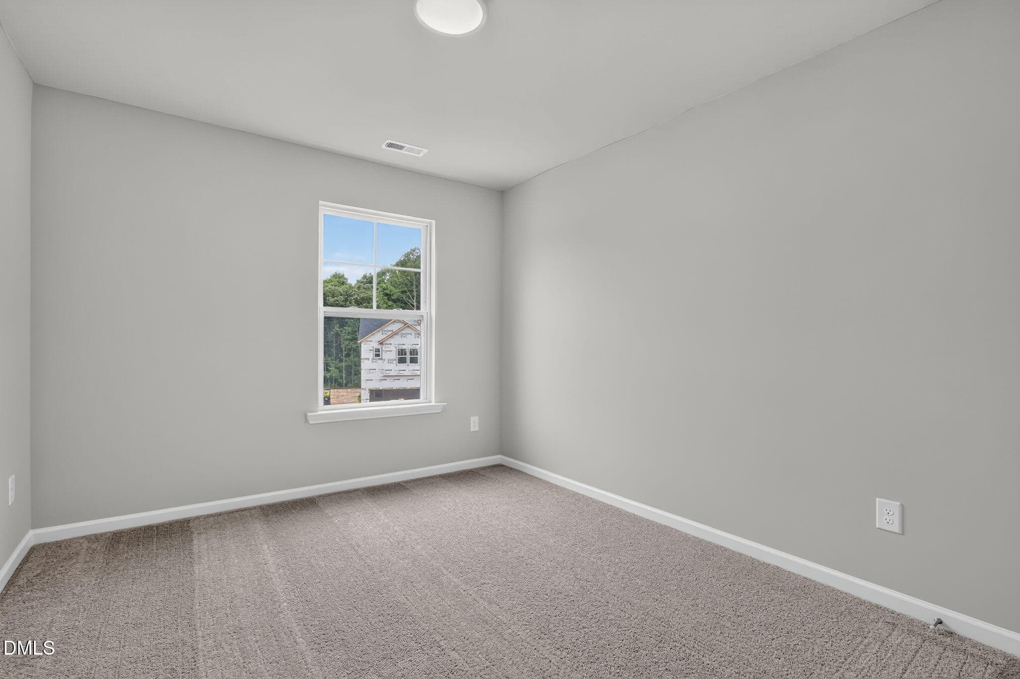 Photo of Similar - 207 Eagle Rock Drive, Lillington, NC 27546