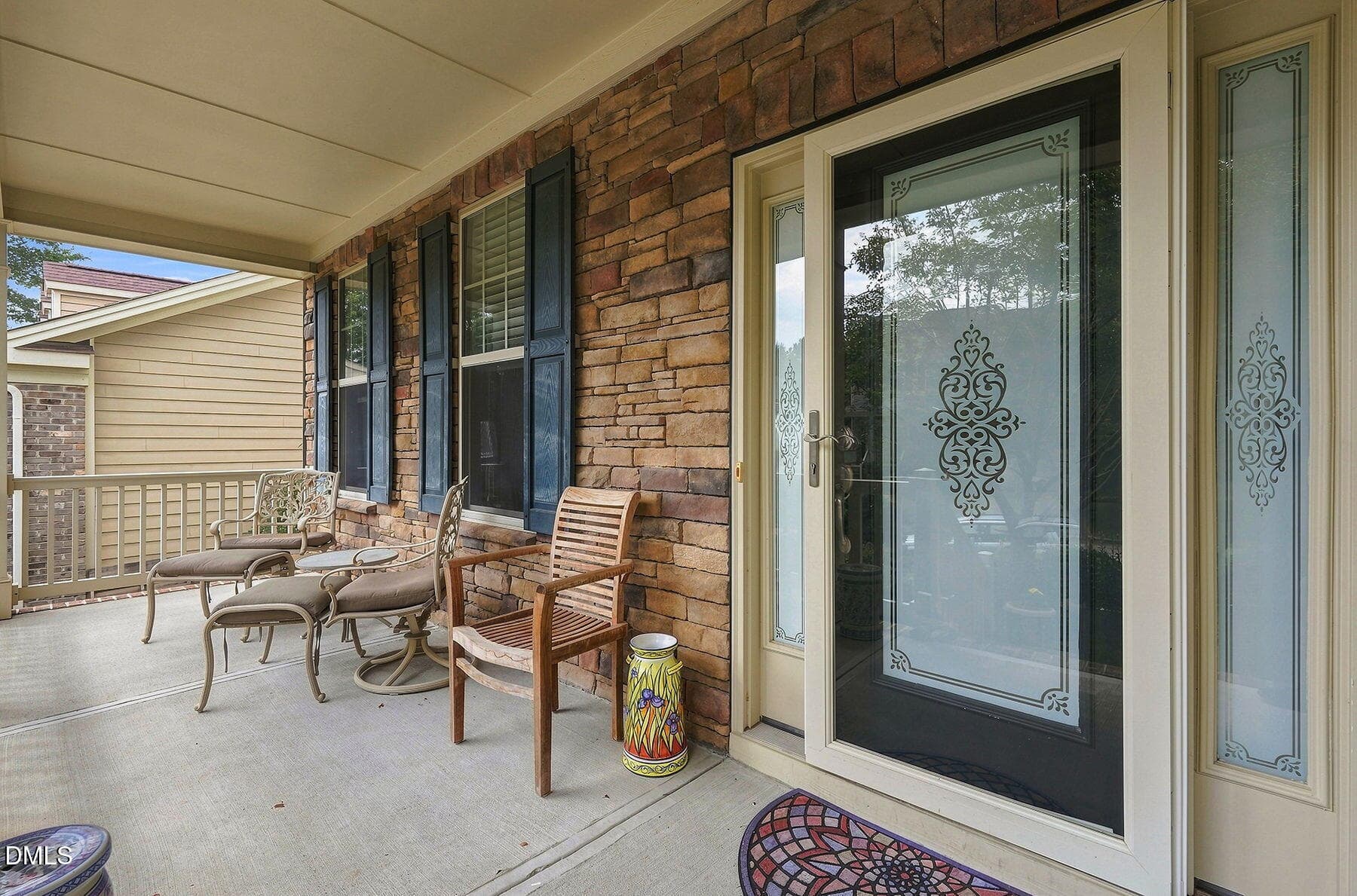 4-web-or-mls-202_Brairfield_Dr_4-1 - 202 Briarfield Drive, Apex, NC 27502