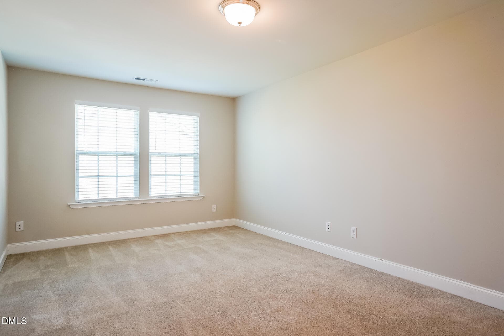 013 - Family Room - 13 Fernhall Street, Franklinton, NC 27525