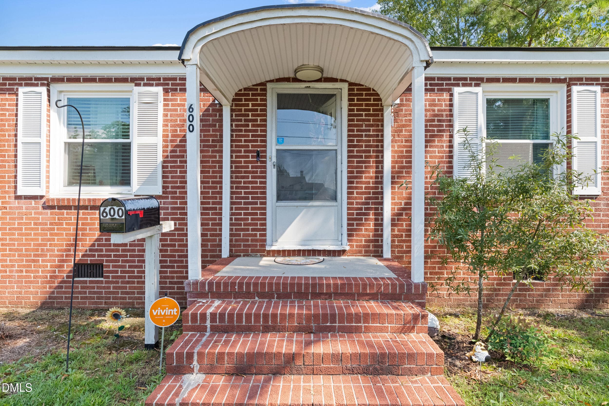 Entrance - 600 N Raiford Street, Selma, NC 27576