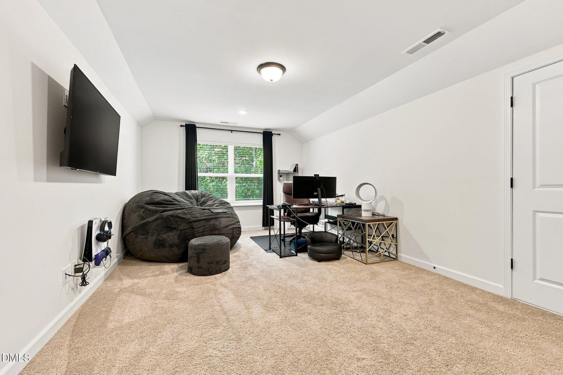 3rd floor office/flex space - 269 Van Winkle Street, Lillington, NC 27546