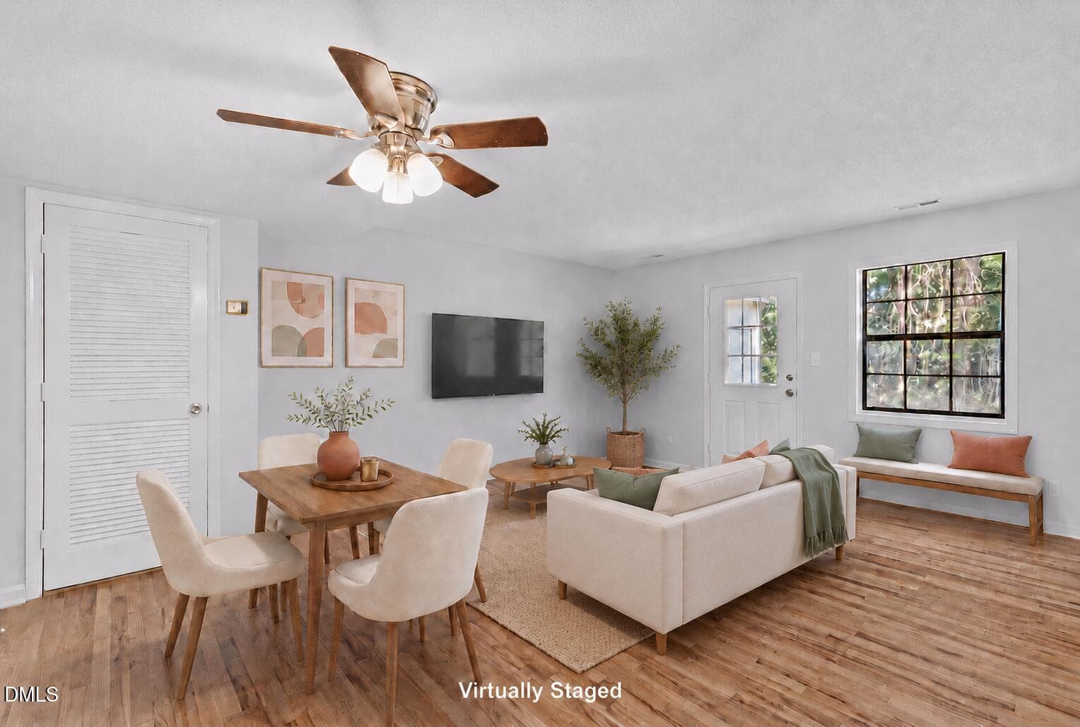 foto de sala - 105 Fidelity Street A10, Carrboro, NC 27510, Carrboro