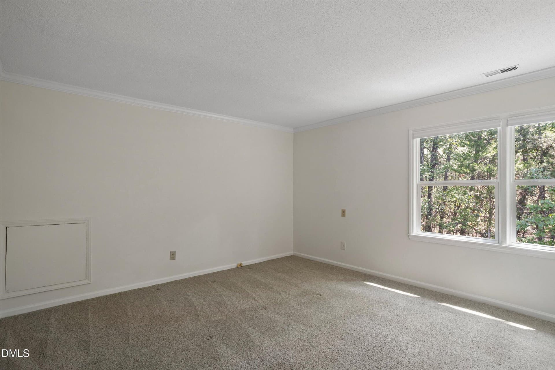 33-9 Lark Cir [3356004]_09042026_33 - 9 Lark Circle, Chapel Hill, NC 27517