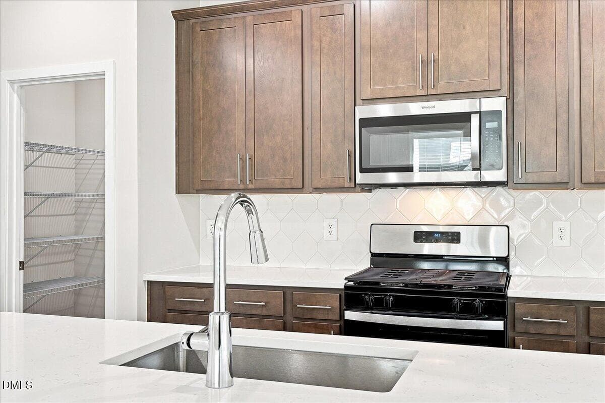 10-RAL_AvalonPlace_Paisley_1429HatterasR - 1429 Hatteras Road, Durham, NC 27704, Durham