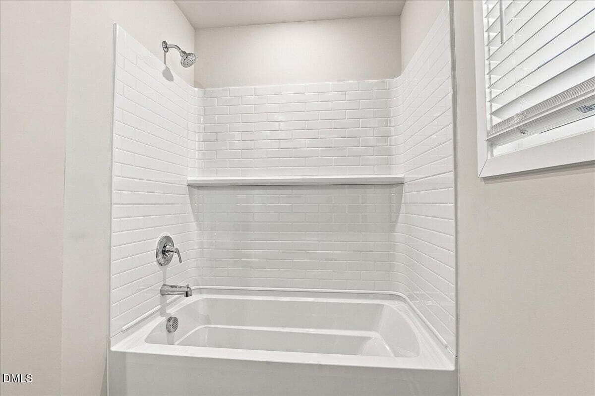 26-RAL_AvalonPlace_Paisley_1429HatterasR - 1429 Hatteras Road, Durham, NC 27704, Durham