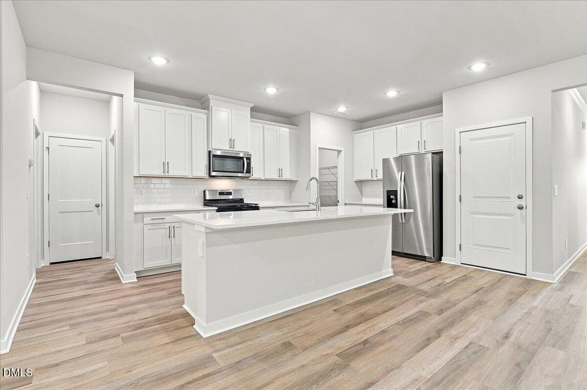 09-RAL_AvalonPlace_Paisley_1428HatterasR - 1428 Hatteras Road, Durham, NC 27704, Durham