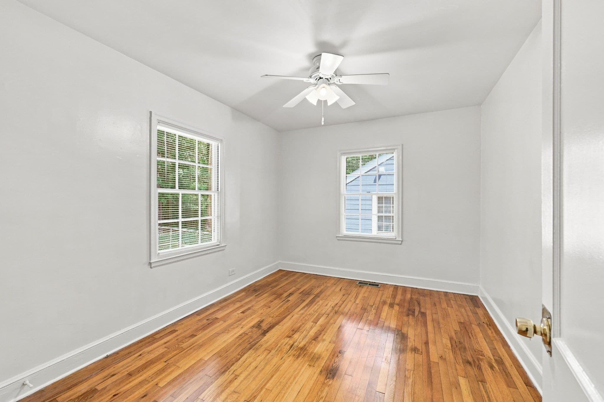 15- Bedroom.jpg - 812 W Markham Avenue, Durham, NC 27701, Durham