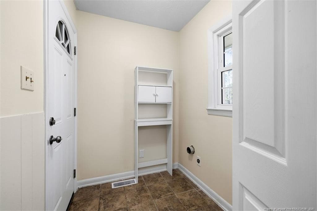 Photo 17 - 263 Brewster Drive, Fayetteville, NC 28303, Fayetteville