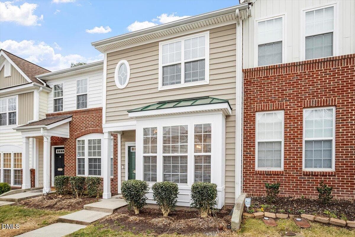 02-5349 Silver Moon Ln [2792545]_03 - 5349 Silver Moon Lane, Raleigh, NC 27606, Raleigh