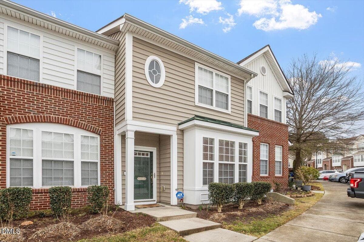 01-5349 Silver Moon Ln [2792545]_02 - 5349 Silver Moon Lane, Raleigh, NC 27606, Raleigh