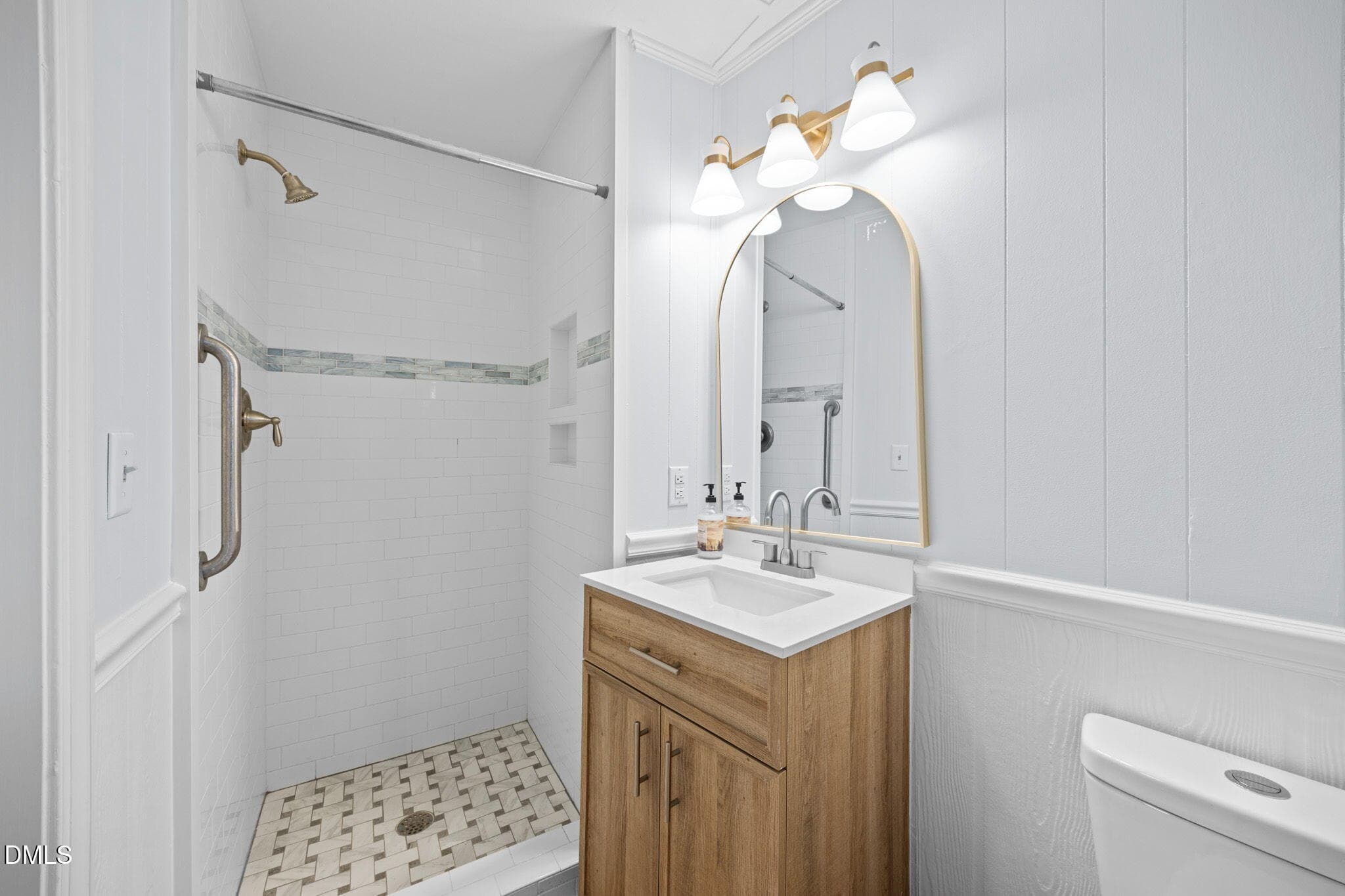 Full bathroom 3 - 1812 S Shore Drive, Surf City, NC 28445, Surf City