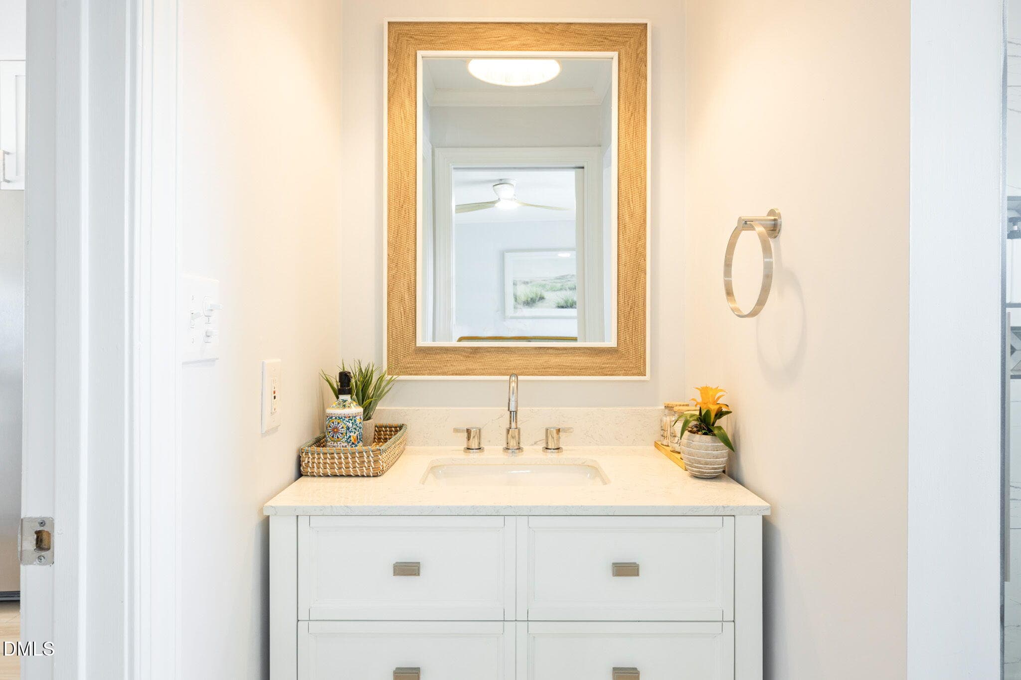 Full bathroom 1 - 1812 S Shore Drive, Surf City, NC 28445, Surf City