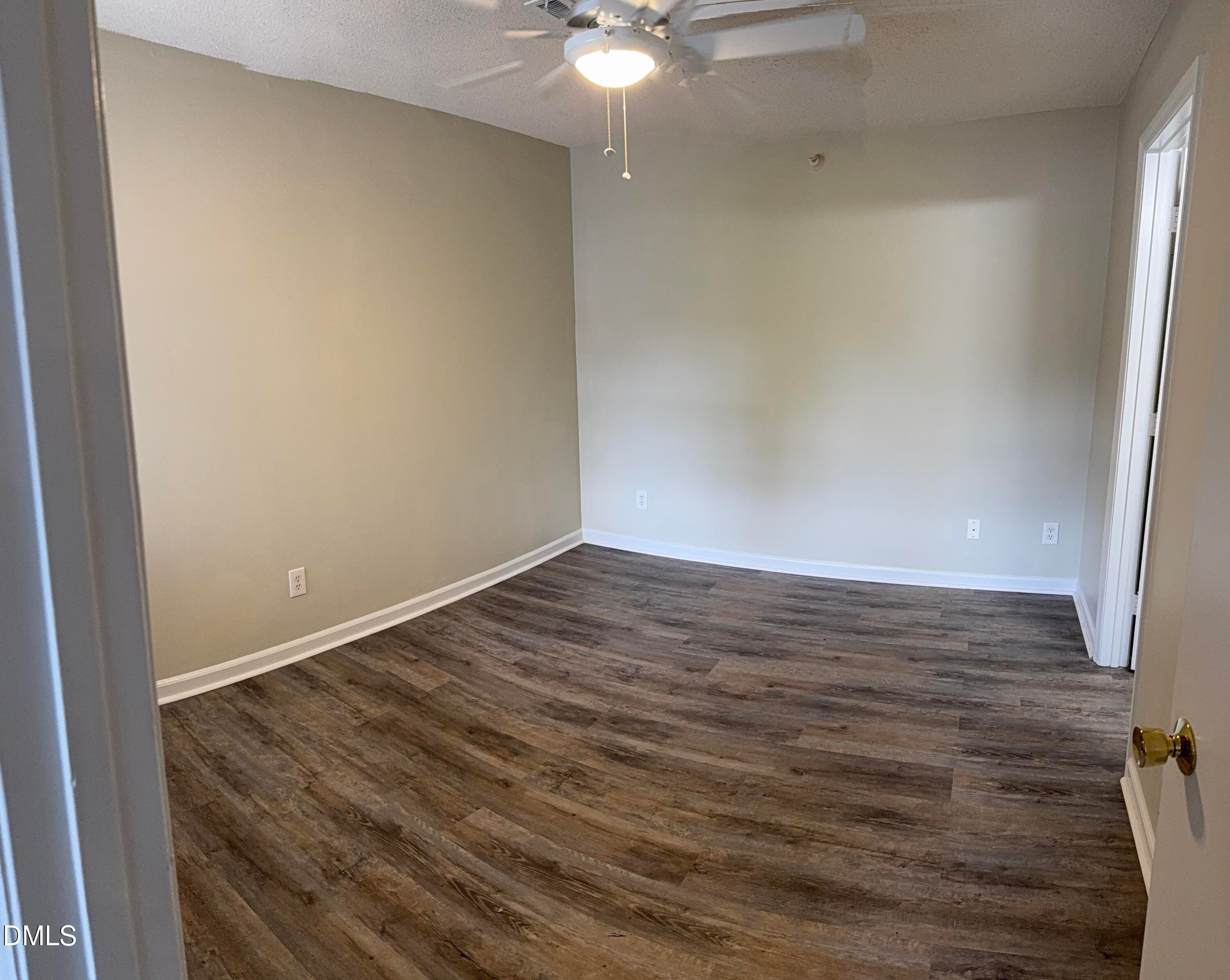 3) 76752-6a9a2b305330b - 1130 Carlton Avenue 301, Raleigh, NC 27606