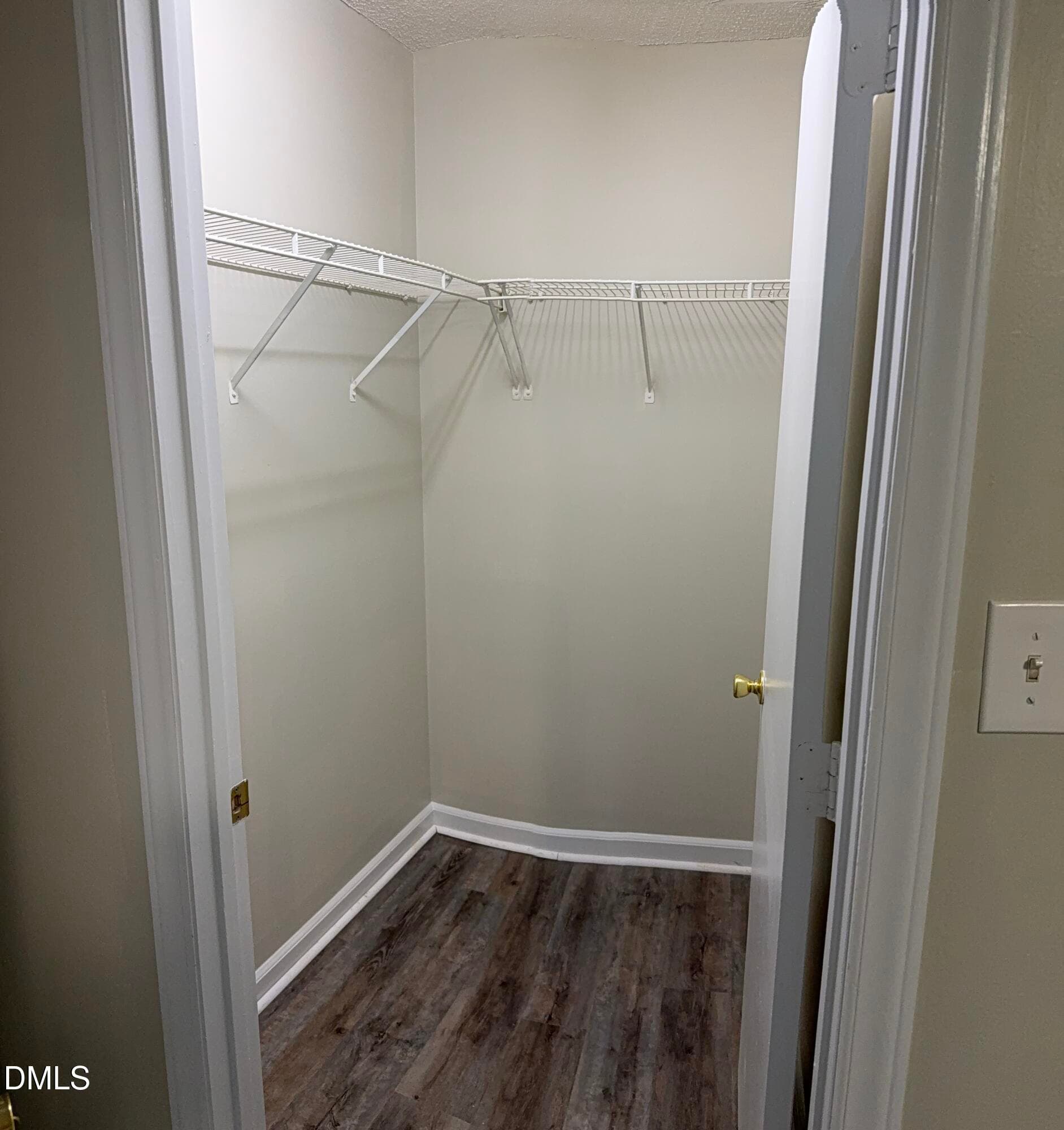 10) 76752-6a9a2b436fcf6 - 1130 Carlton Avenue 301, Raleigh, NC 27606