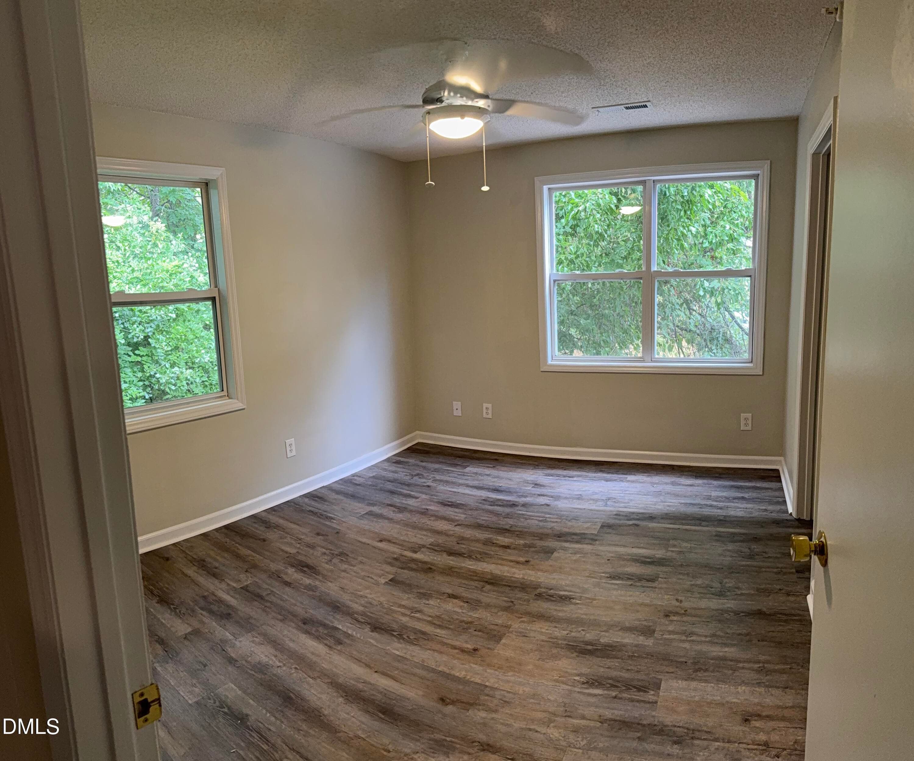 14) 76752-6a9a2b4d9501b - 1130 Carlton Avenue 301, Raleigh, NC 27606