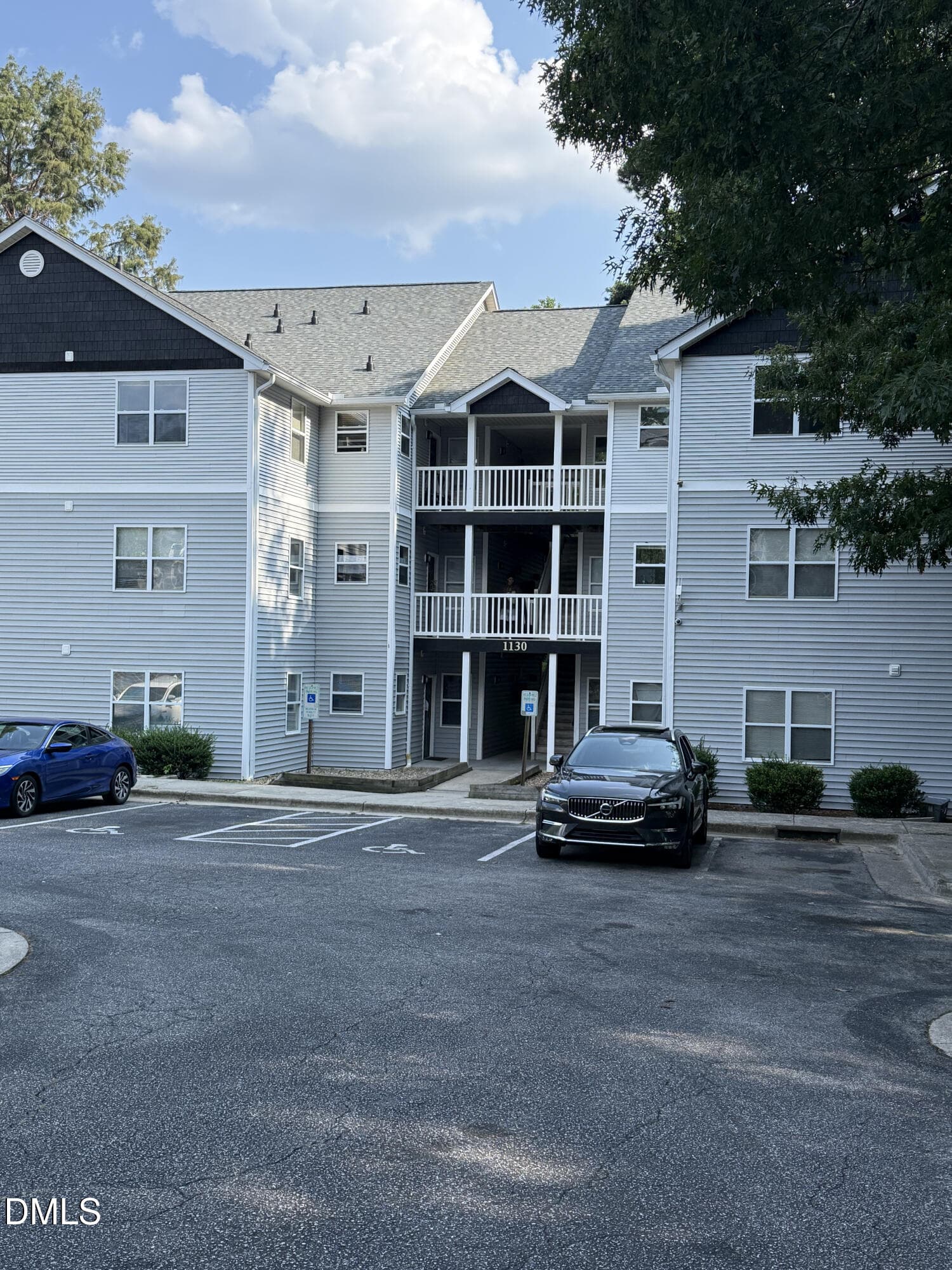 18) 76752-6a9a353c6d20b - 1130 Carlton Avenue 301, Raleigh, NC 27606