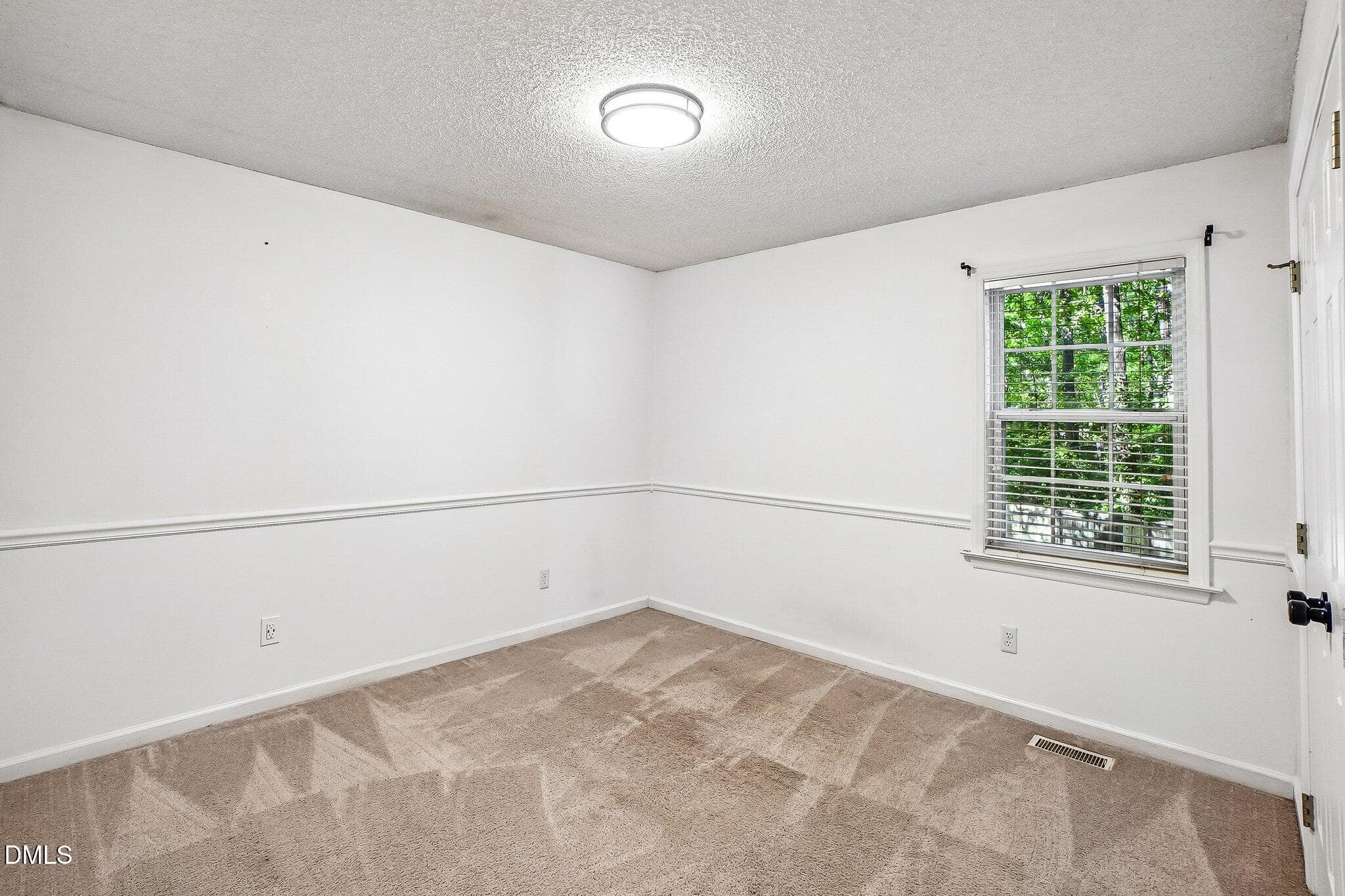 18-web-or-mls-Reigate Ln-S0909-018 - 8820 Reigate Lane, Raleigh, NC 27603, Raleigh