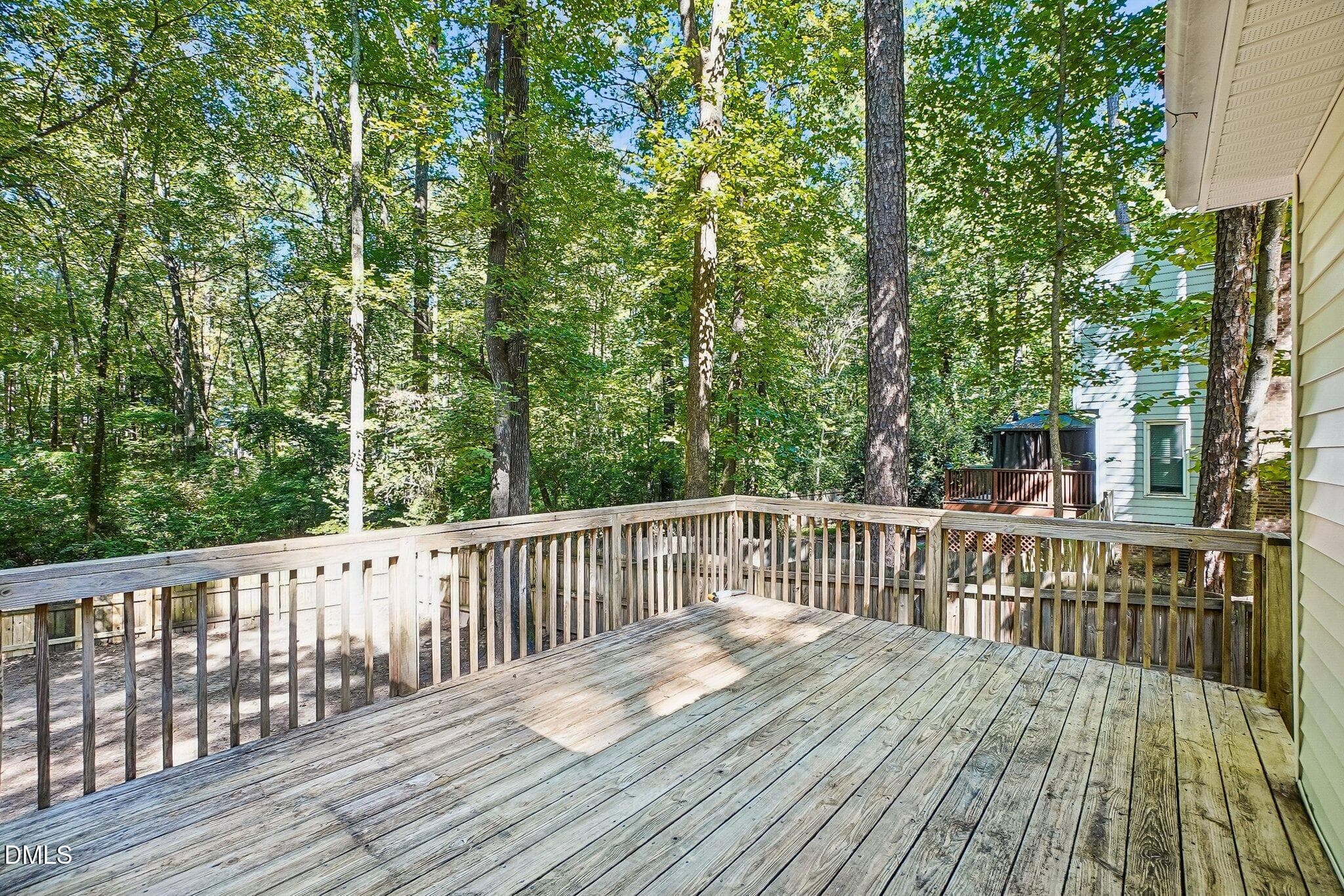 33-web-or-mls-Reigate Ln-S0909-033 - 8820 Reigate Lane, Raleigh, NC 27603, Raleigh