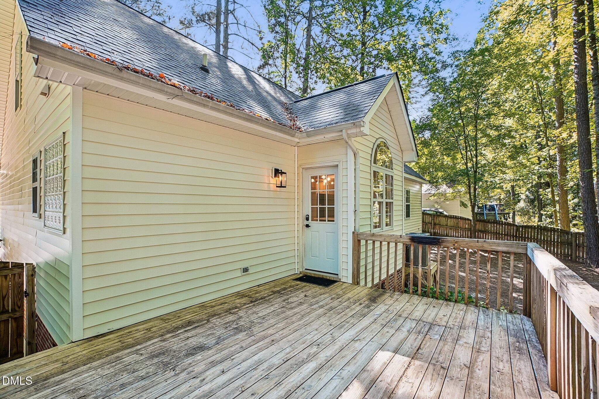 34-web-or-mls-Reigate Ln-S0909-034 - 8820 Reigate Lane, Raleigh, NC 27603, Raleigh