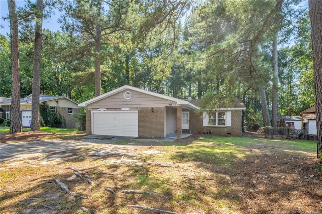 733 Goodyear Drive, Spring Lake, NC 28390