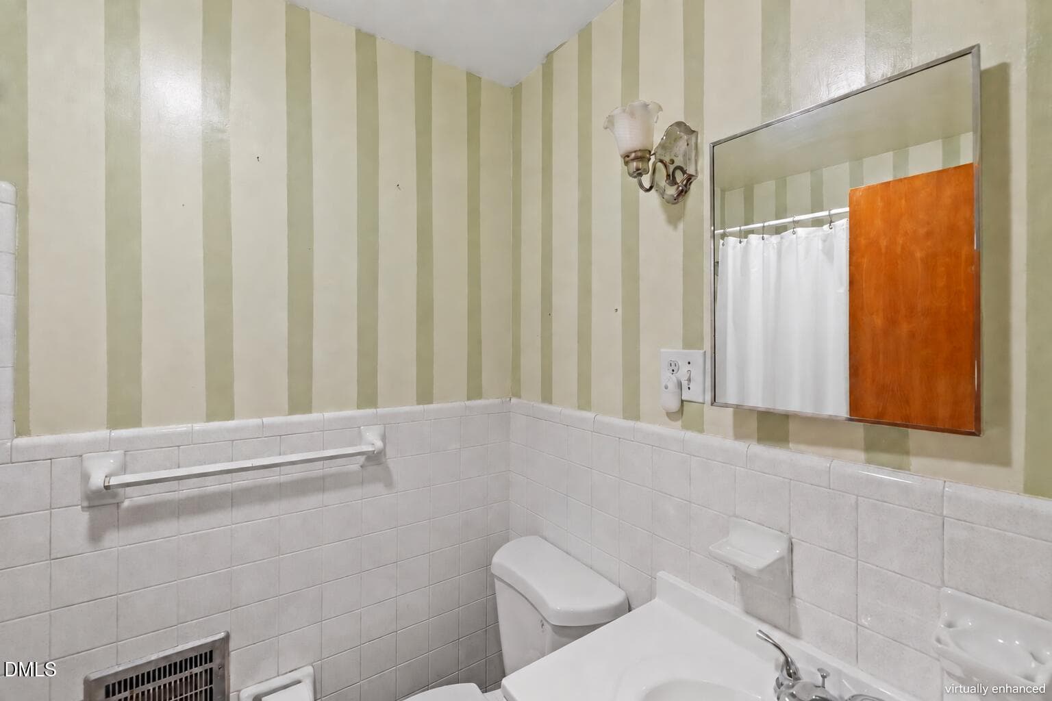 bathroom2 - 6324 Tryon Road, Cary, NC 27518