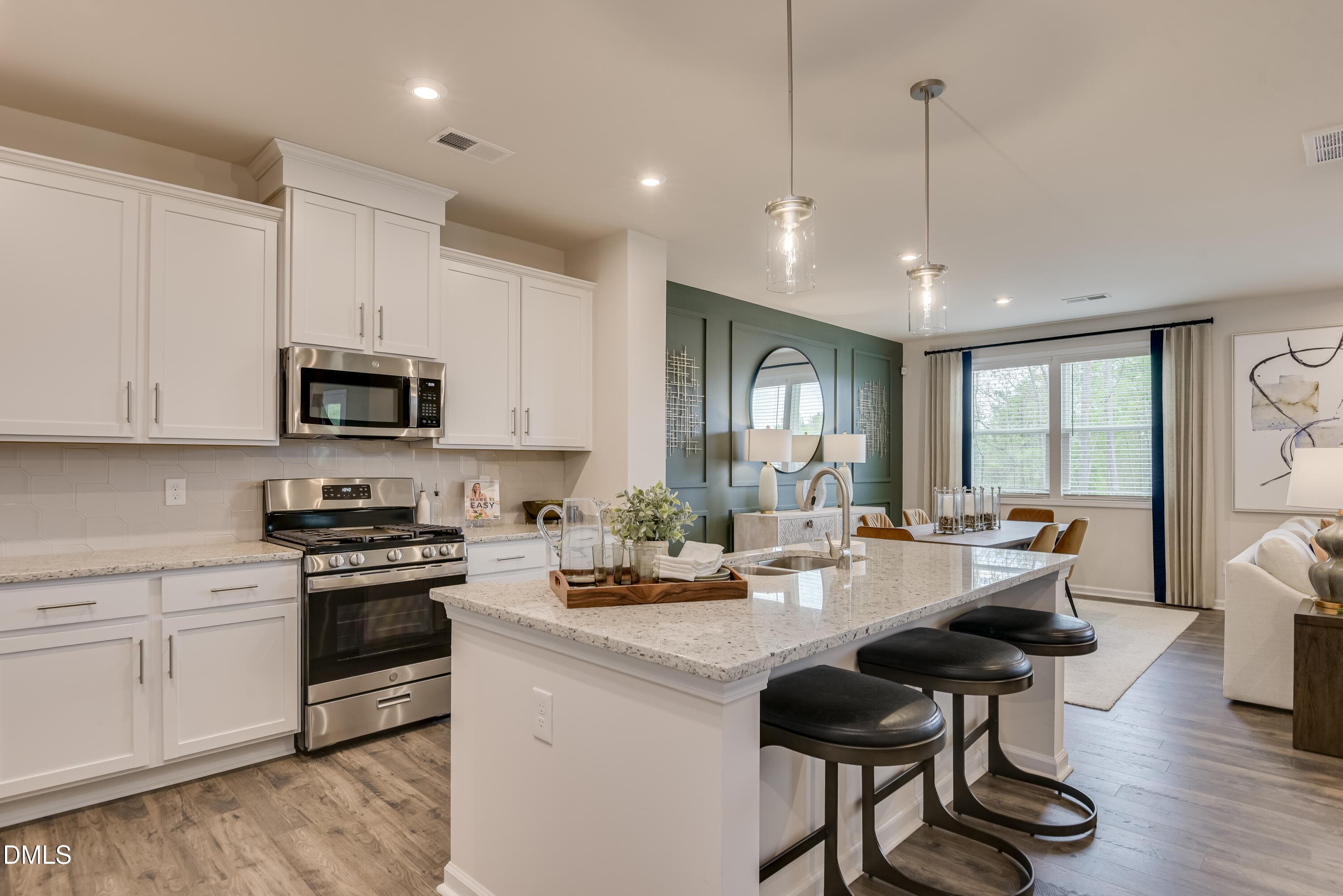 P_CAE_GML_Idlewild_Model_INT_KIT_2 - 1676 Lilac Garden Lane, Knightdale, NC 27545