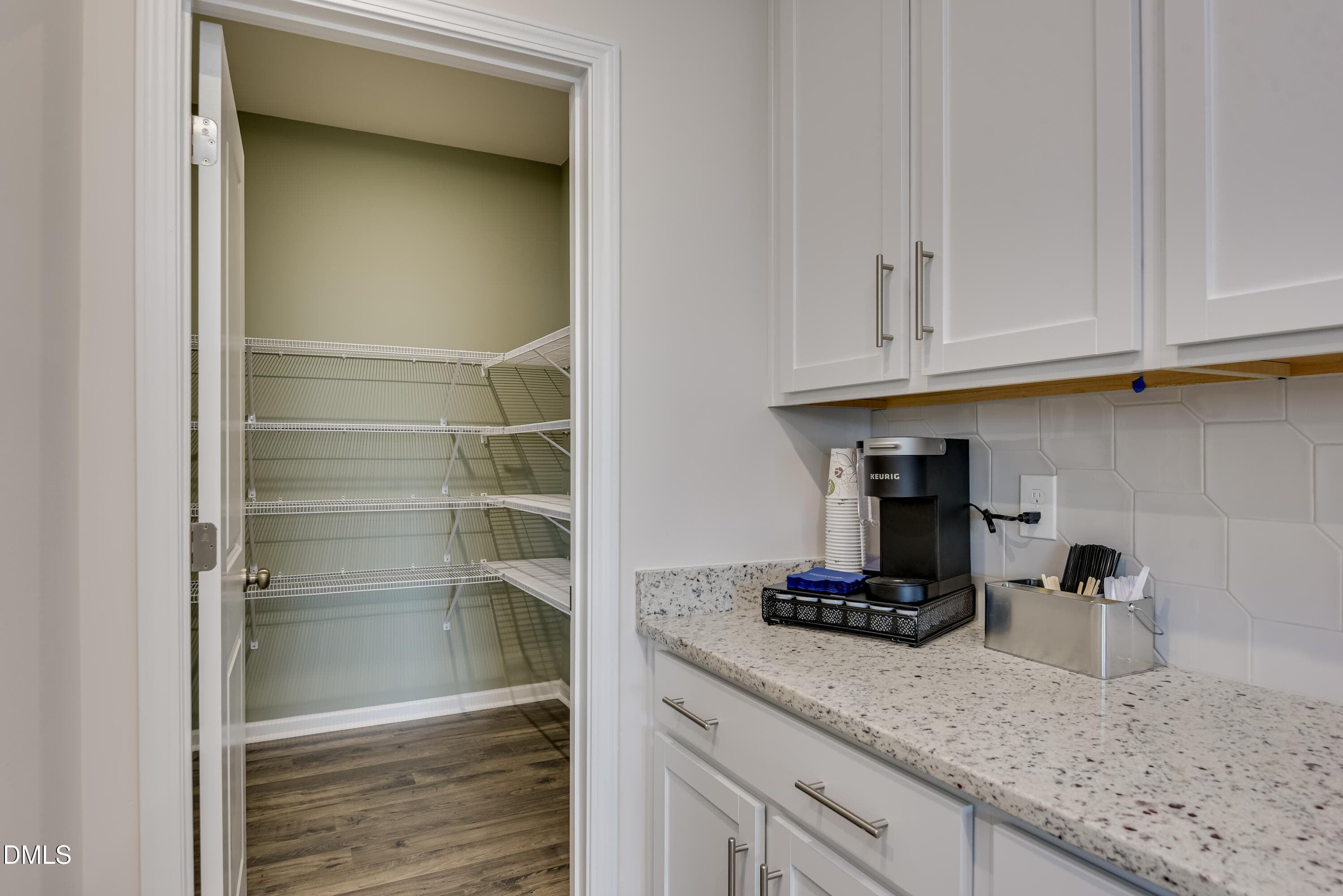P_CAE_GML_Idlewild_Model_INT_KIT_5 - 1676 Lilac Garden Lane, Knightdale, NC 27545