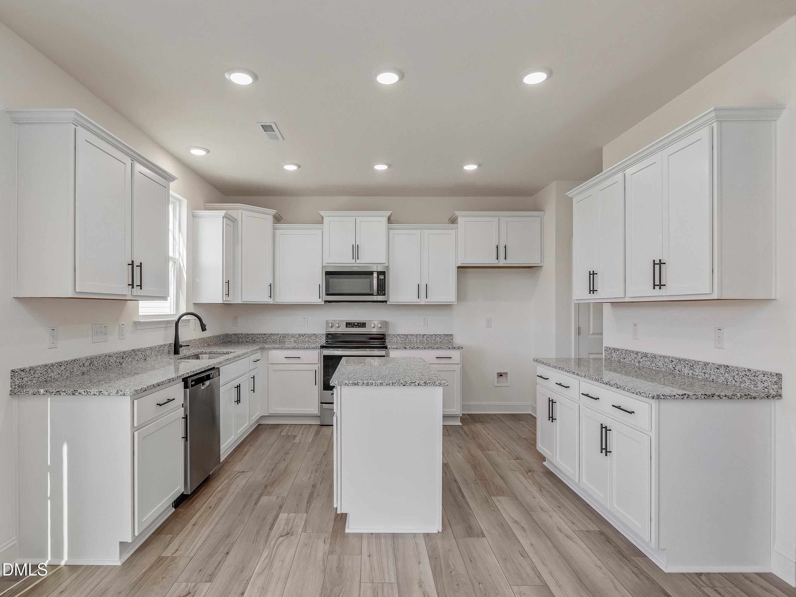 Kitchen - 718 Old Station Point, Angier, NC 27501, Angier