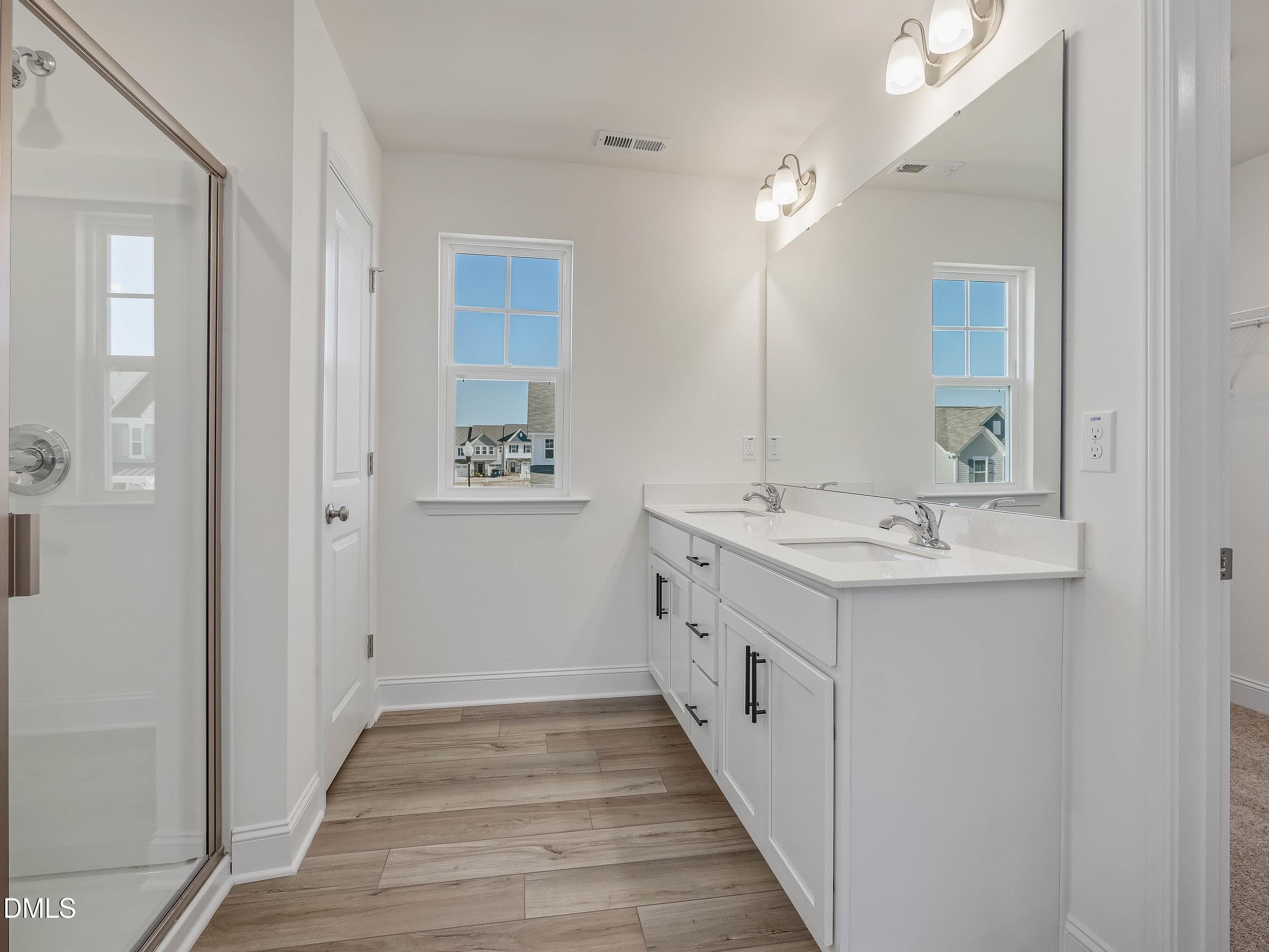 Owners Bath - 718 Old Station Point, Angier, NC 27501, Angier