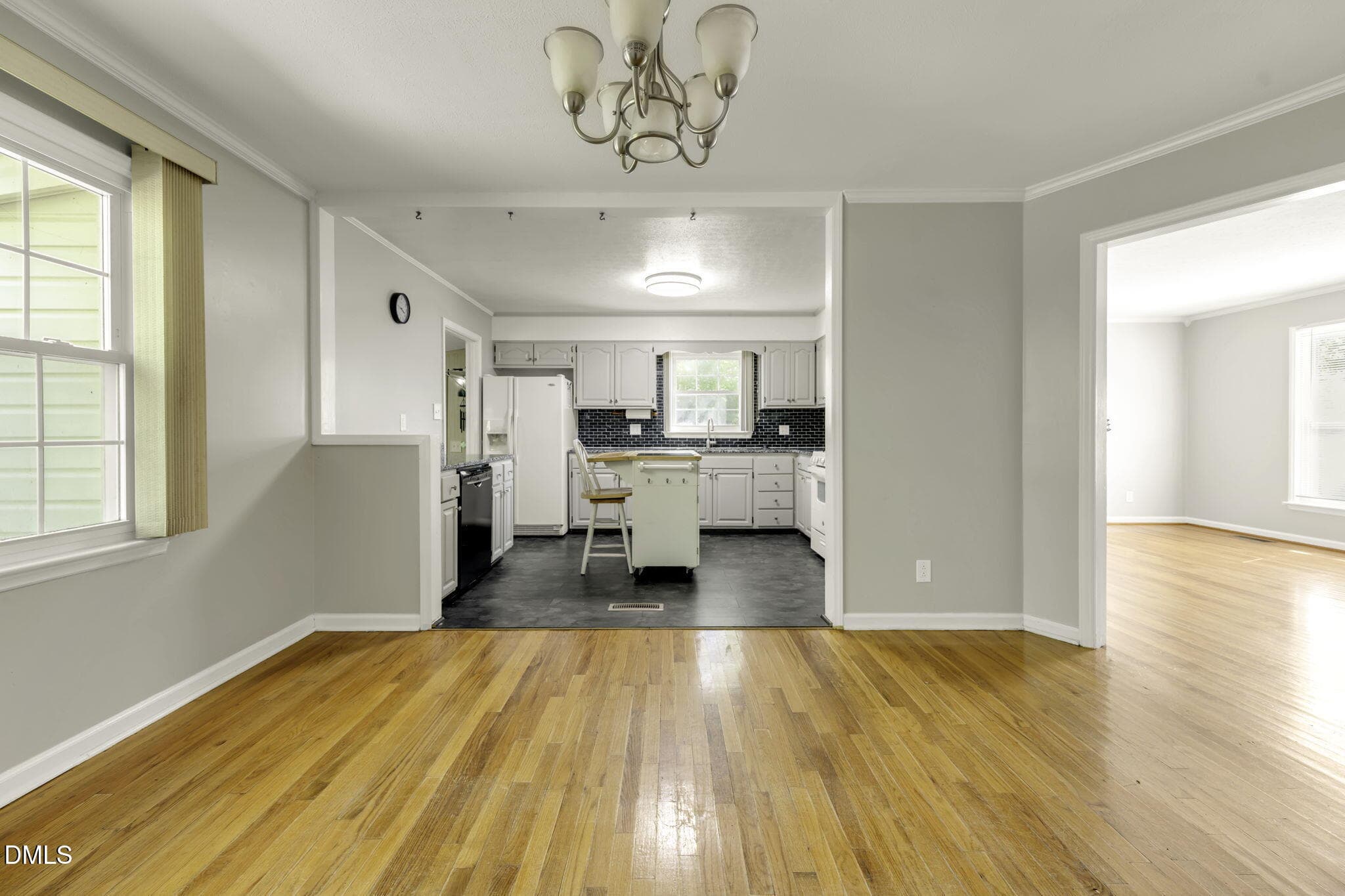 7-web-or-mls-_D2L7025 - 5064 Chesapeake Road, Fayetteville, NC 28311, Fayetteville