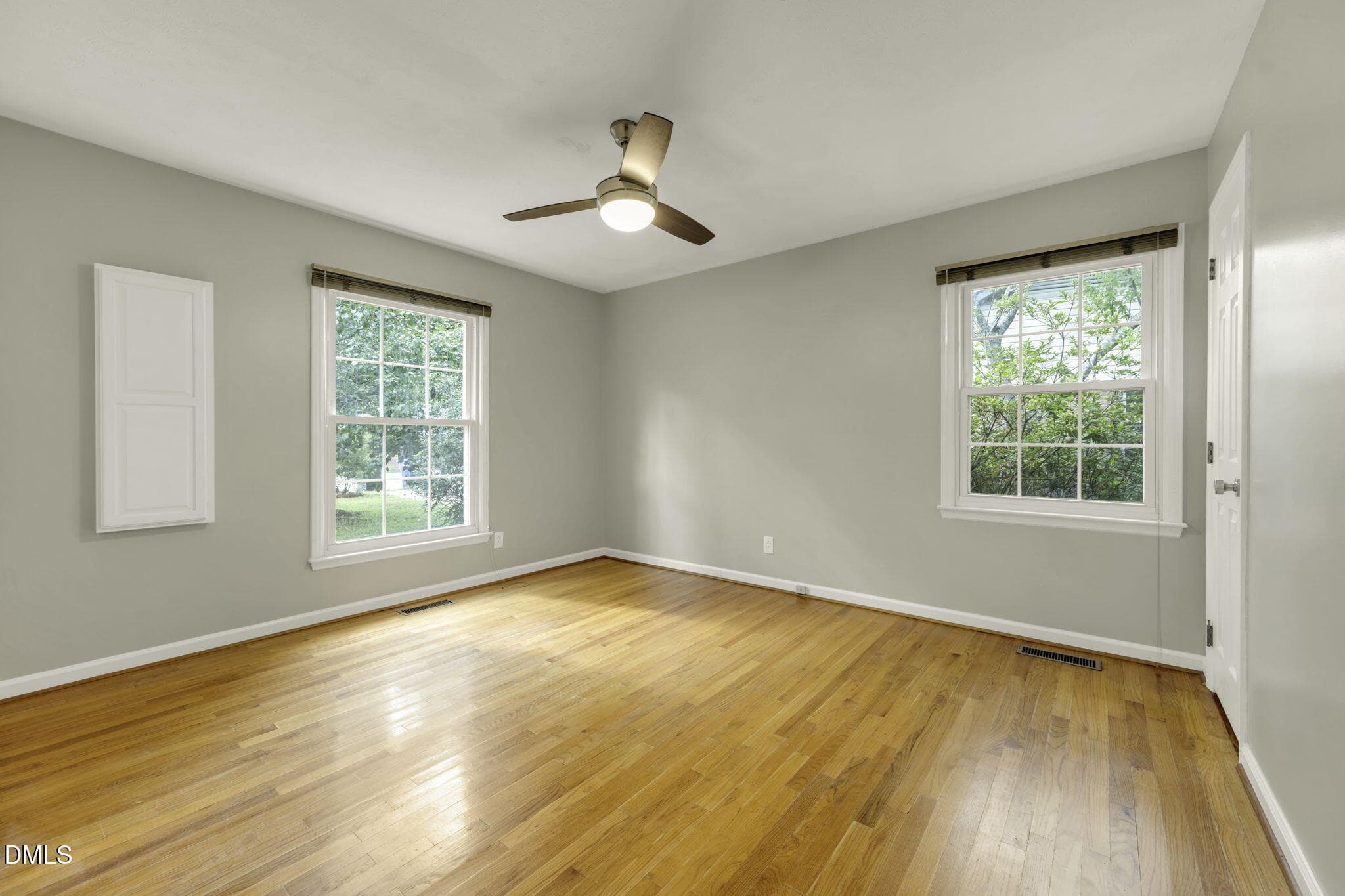 21-web-or-mls-_D2L7095 - 5064 Chesapeake Road, Fayetteville, NC 28311, Fayetteville