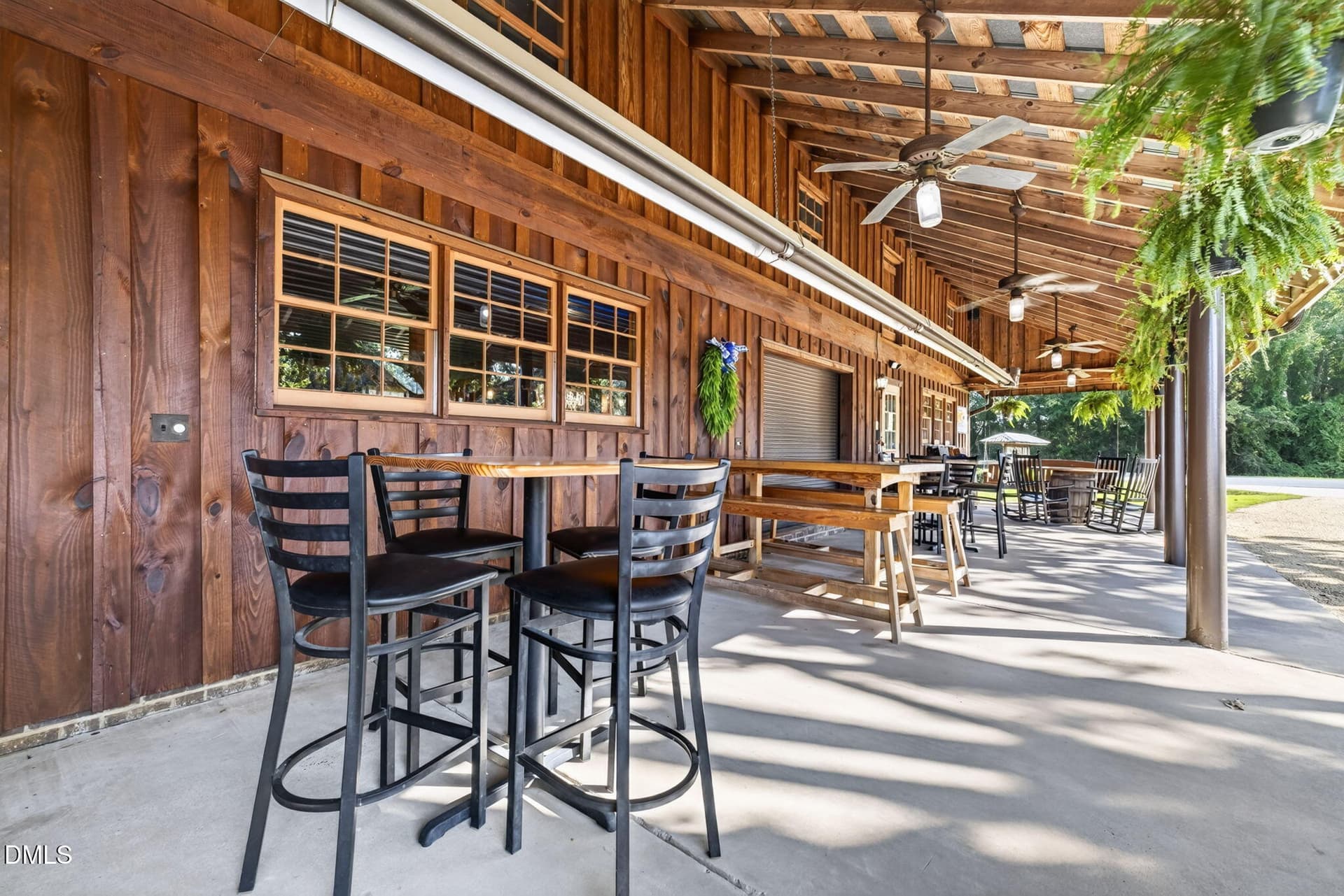 P16_TastingBar_Exterior_01 - 4676 Nc-50, Benson, NC 27504