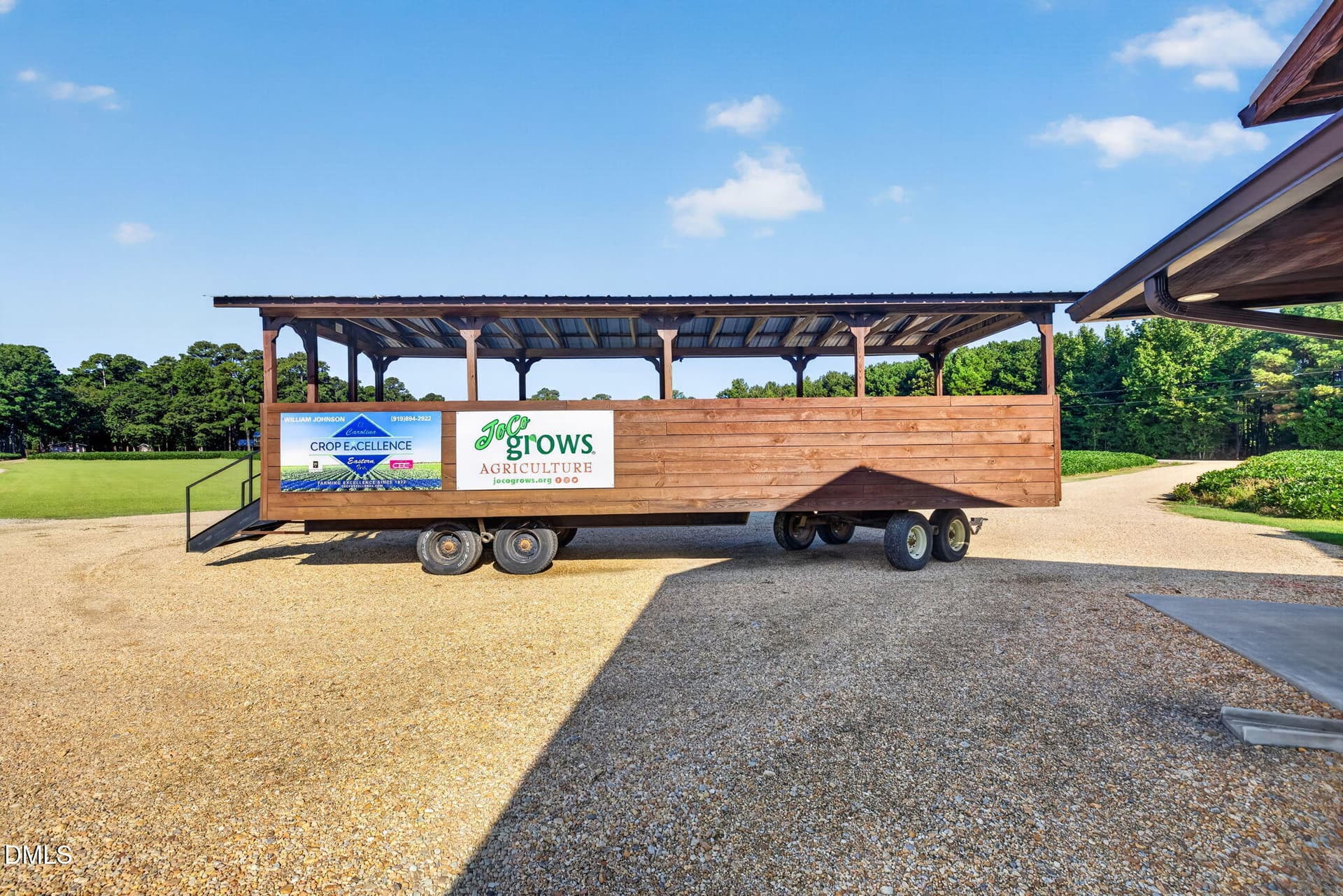 P16_TastingBar_Exterior_Trolly - 4676 Nc-50, Benson, NC 27504