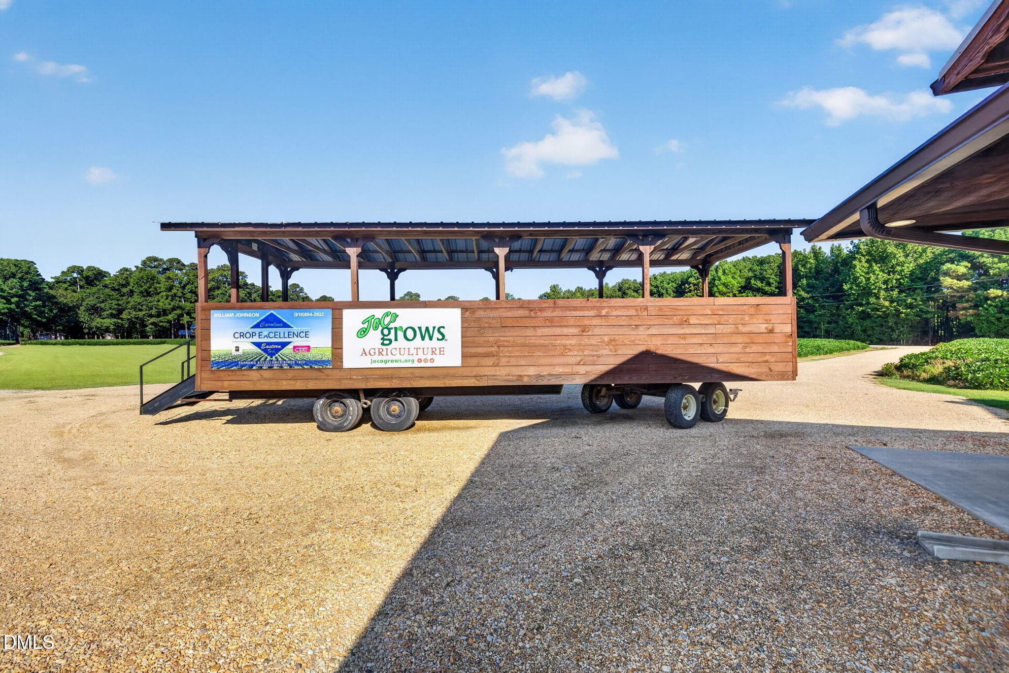 P16_TastingBar_Exterior_Trolly - 4676 Nc-50, Benson, NC 27504, Benson