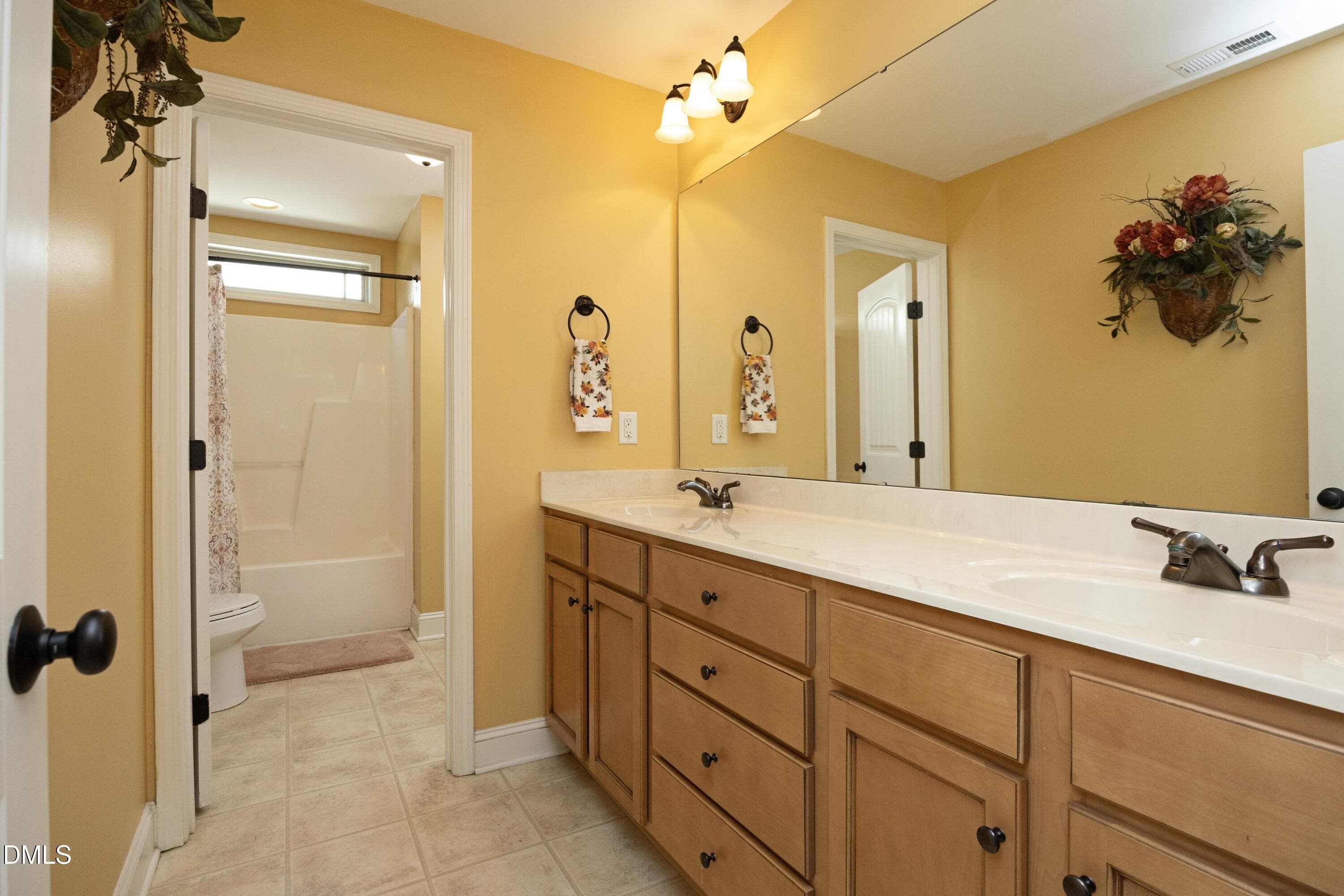31FullBath - 2953 Britmass Drive, Raleigh, NC 27616, Raleigh