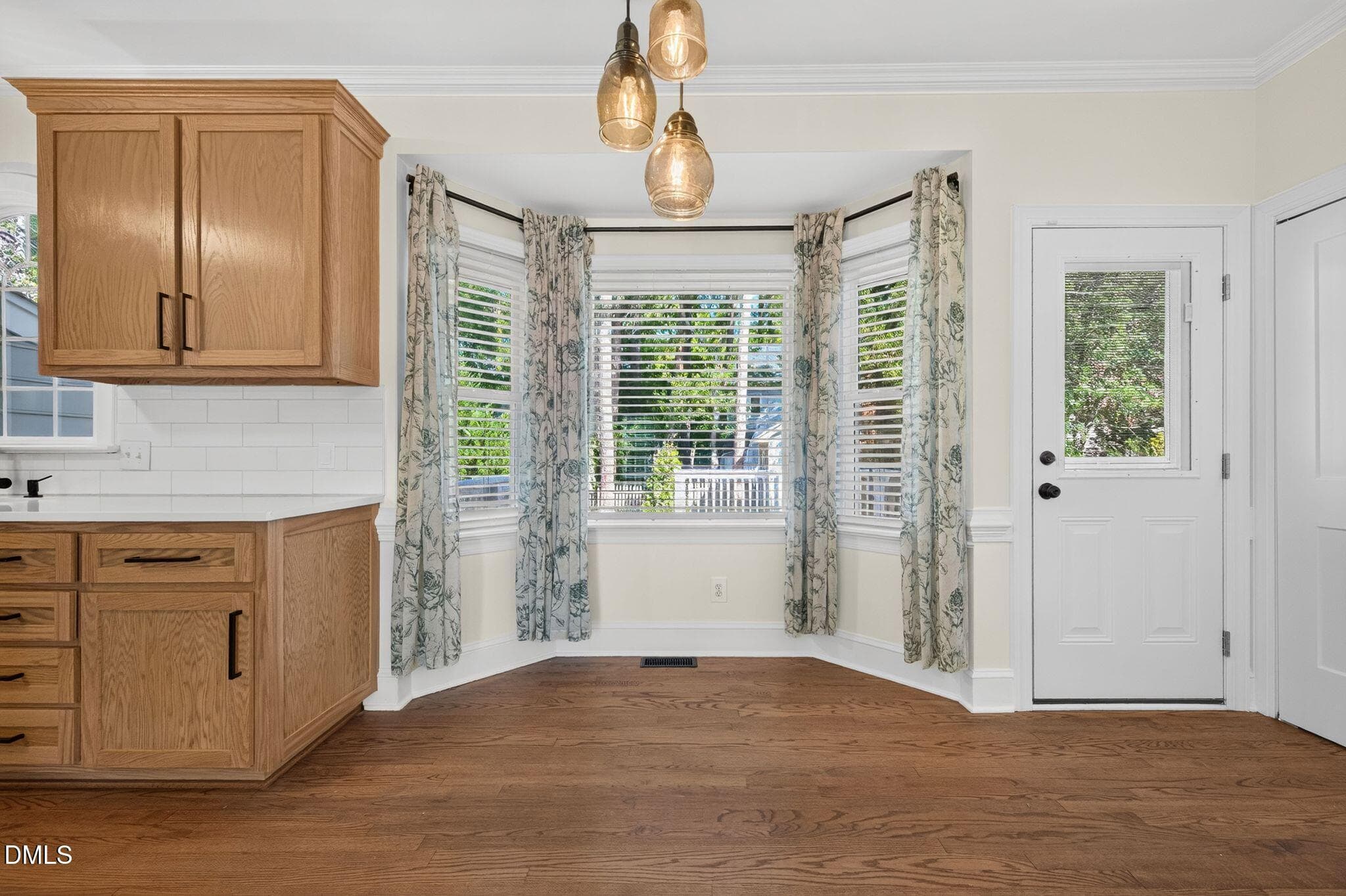 Bay Window 1 - 7105 Glendower Road, Raleigh, NC 27613, Raleigh
