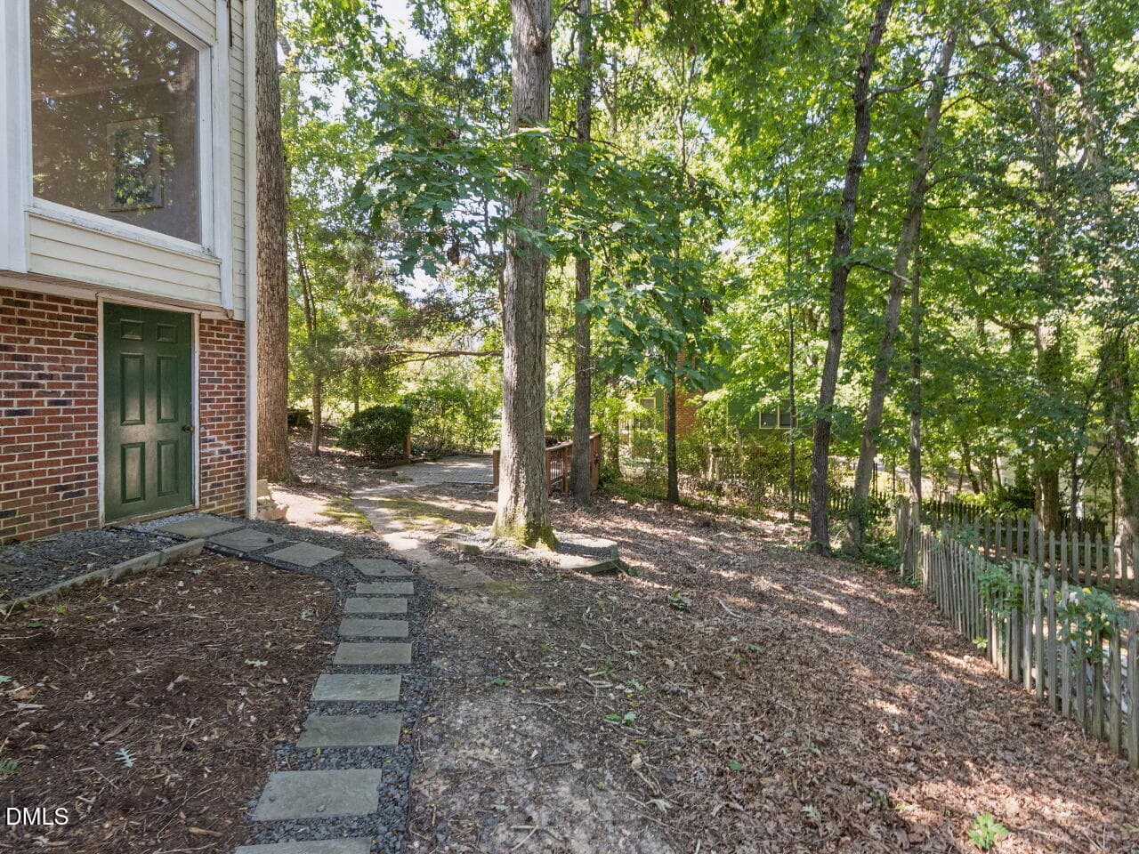 033-1280x960-photo - 1 Leeward Court, Durham, NC 27713, Durham