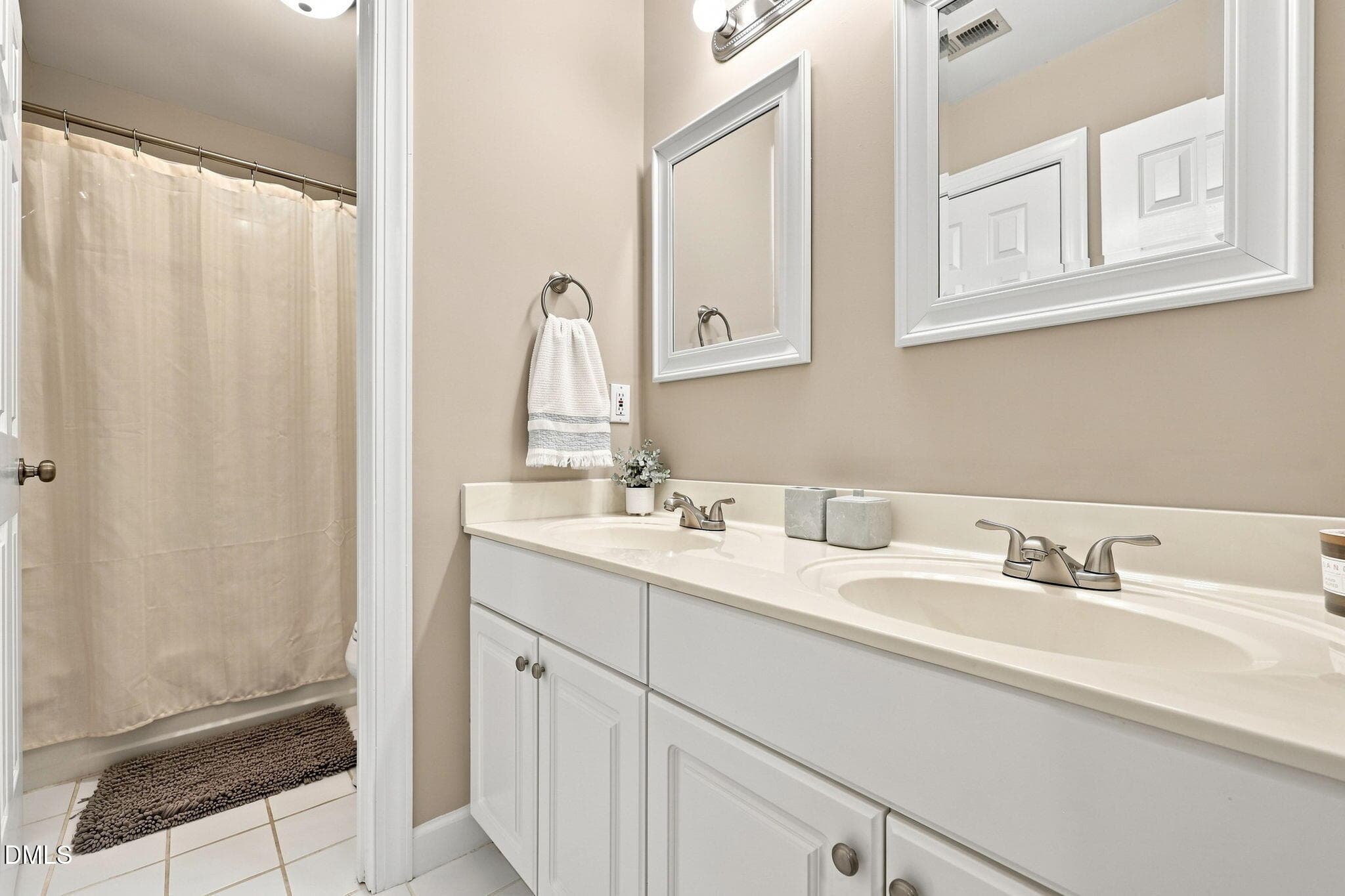 38-web-or-mls-IMG_5144 - 4220 Glen Erin Way, Raleigh, NC 27613, Raleigh