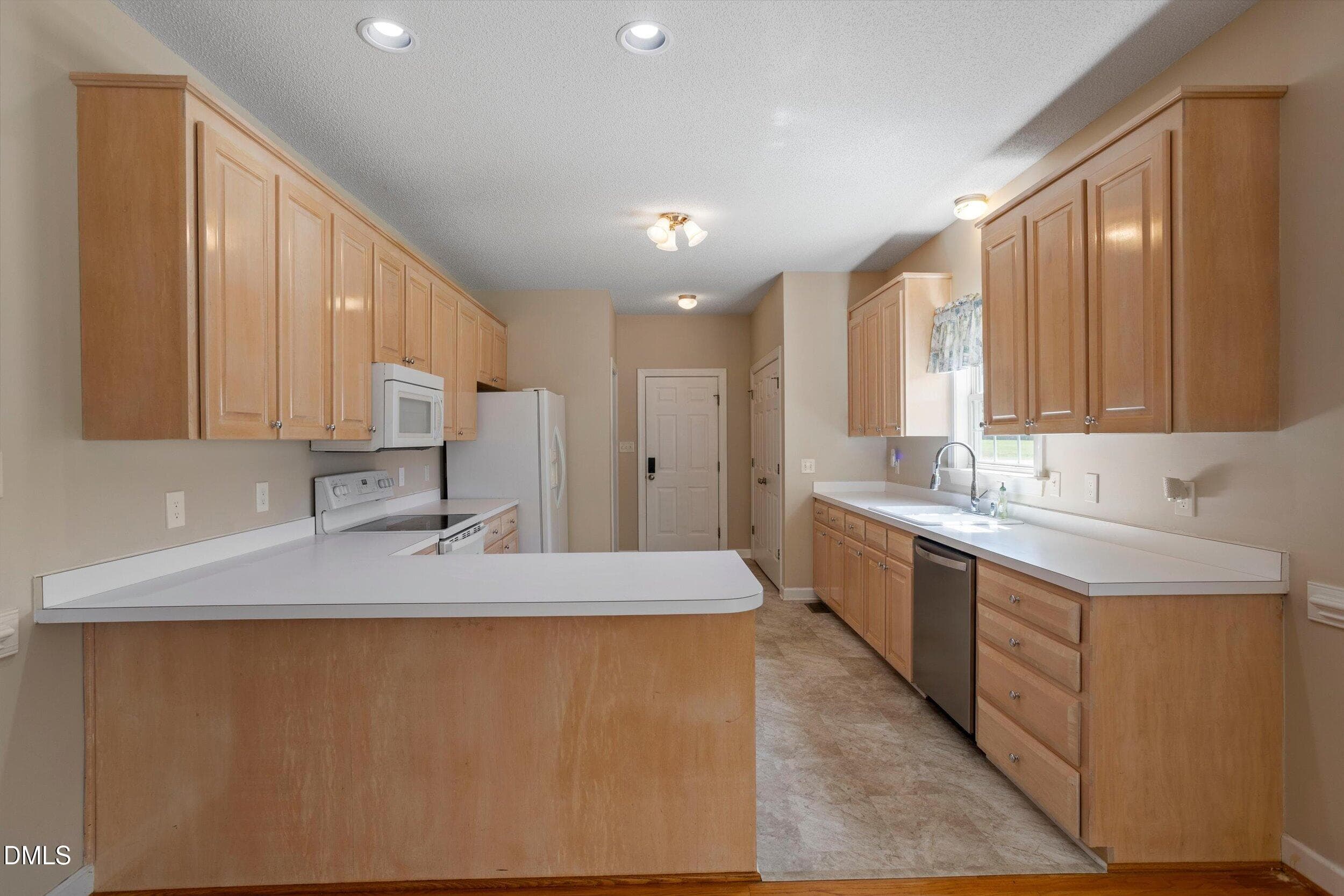 Kitchen - 436 Olivia Way, Selma, NC 27576, Selma