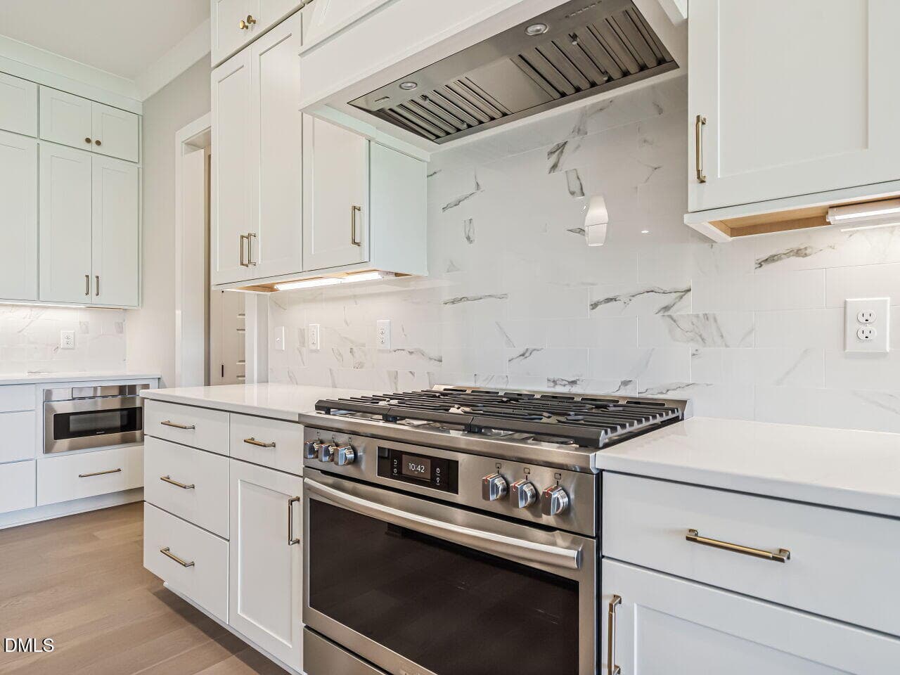 016-1280x960-kitchen - 1011 Lily Claire Lane, Fuquay Varina, NC 27526