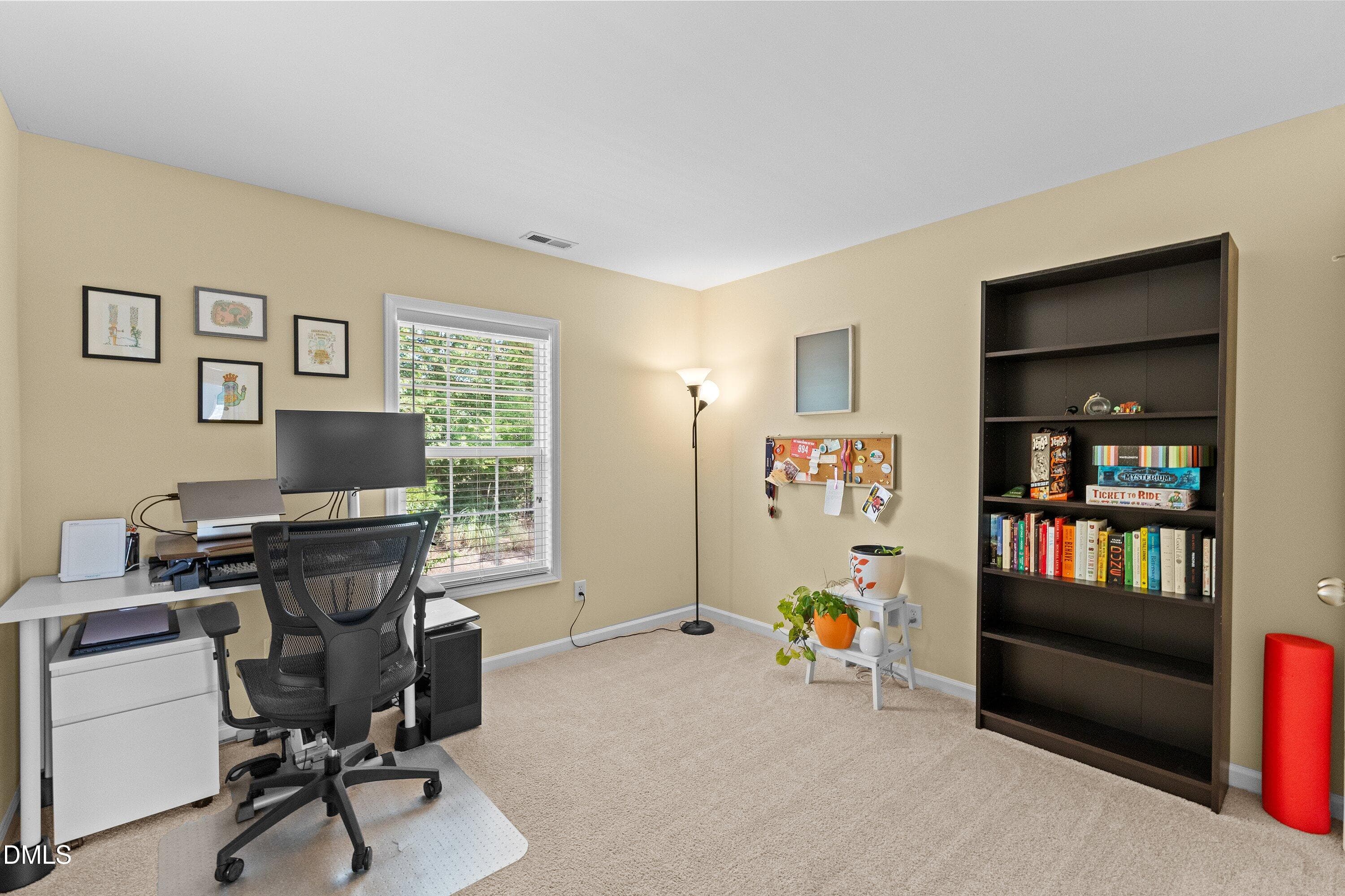 Spacious BR or office - 107 Stoney Drive, Durham, NC 27703, Durham