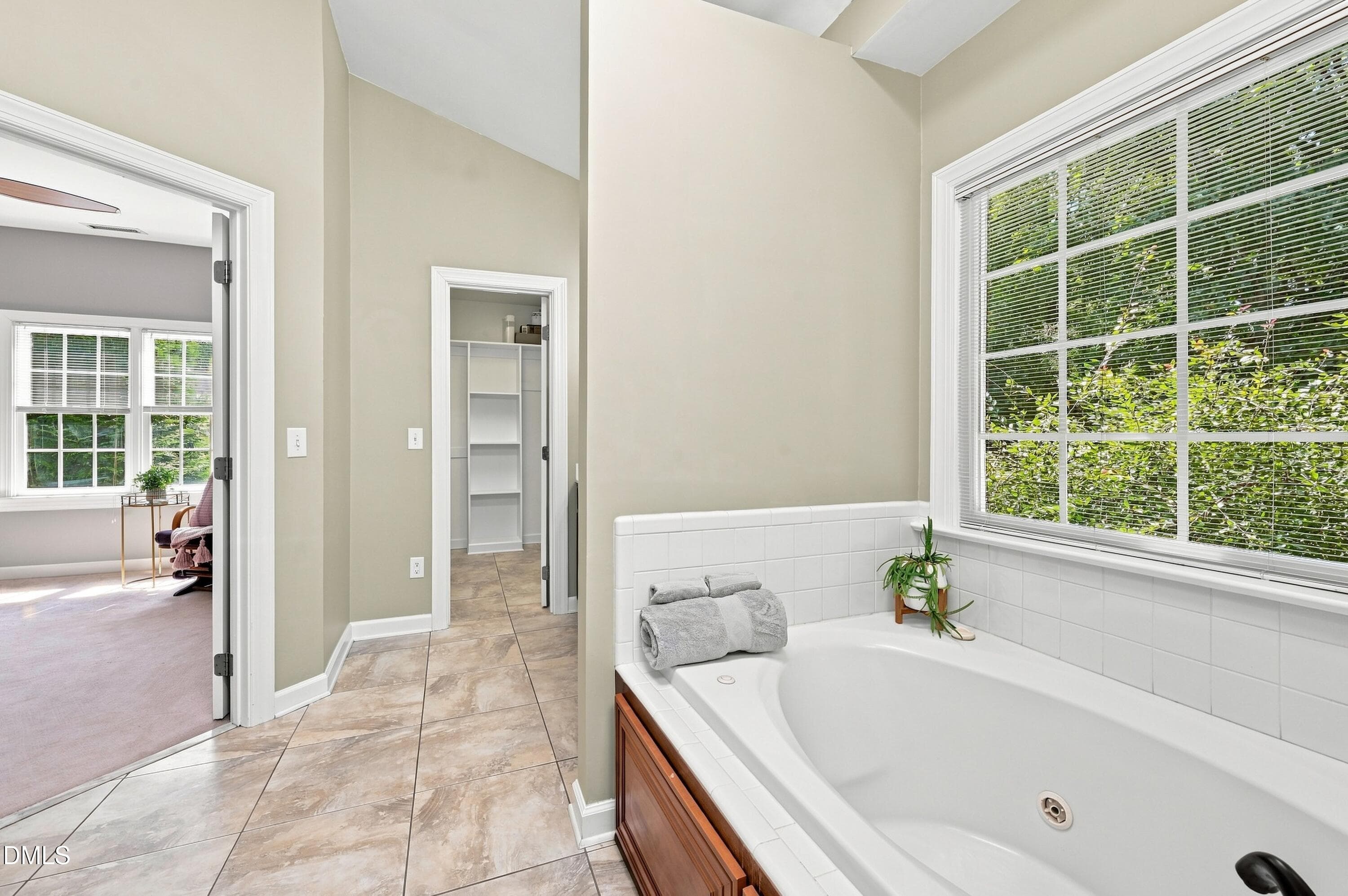 112 (2) - 4324 Glen Erin Way, Raleigh, NC 27613, Raleigh