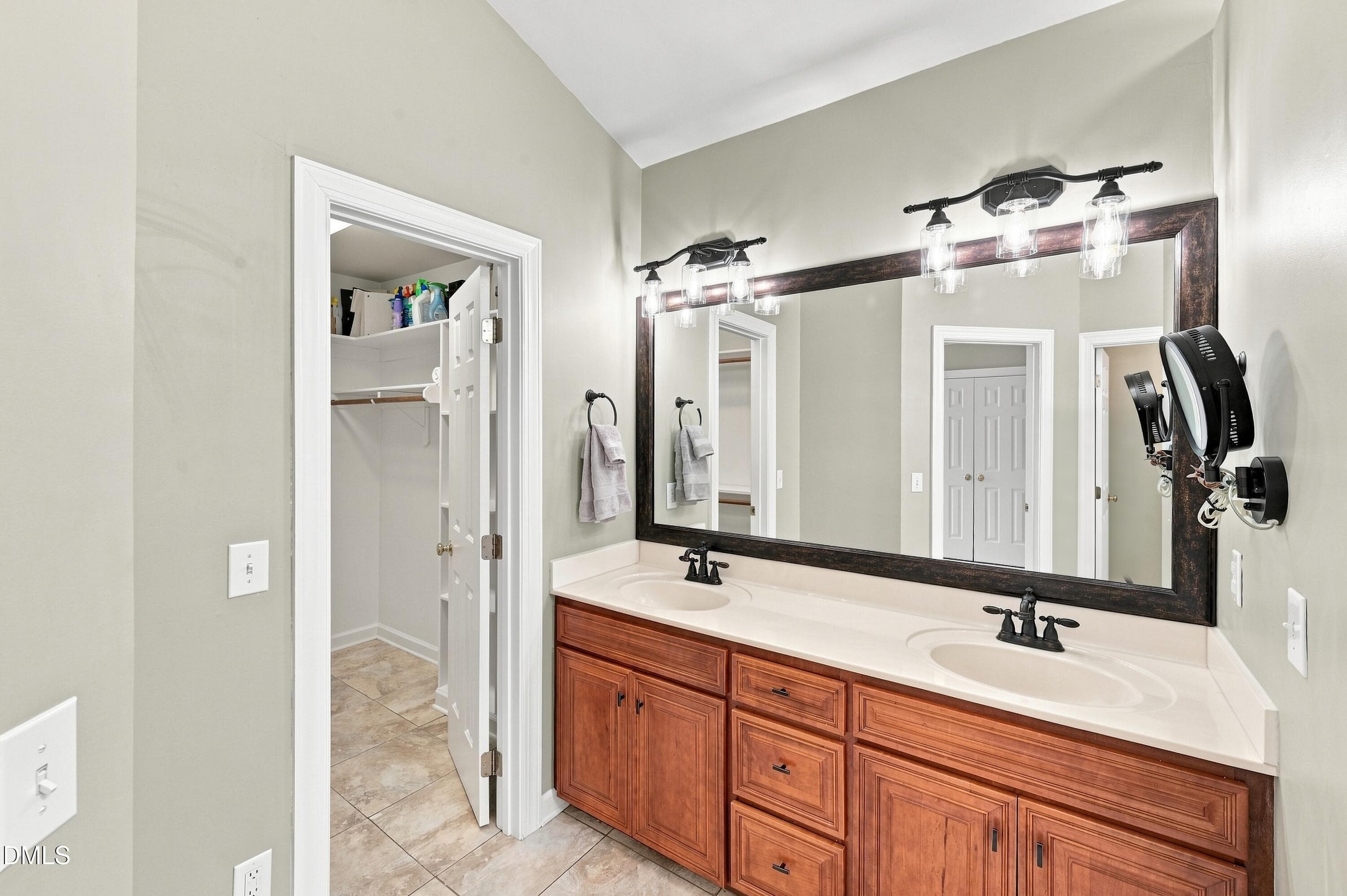 122 (4) - 4324 Glen Erin Way, Raleigh, NC 27613, Raleigh