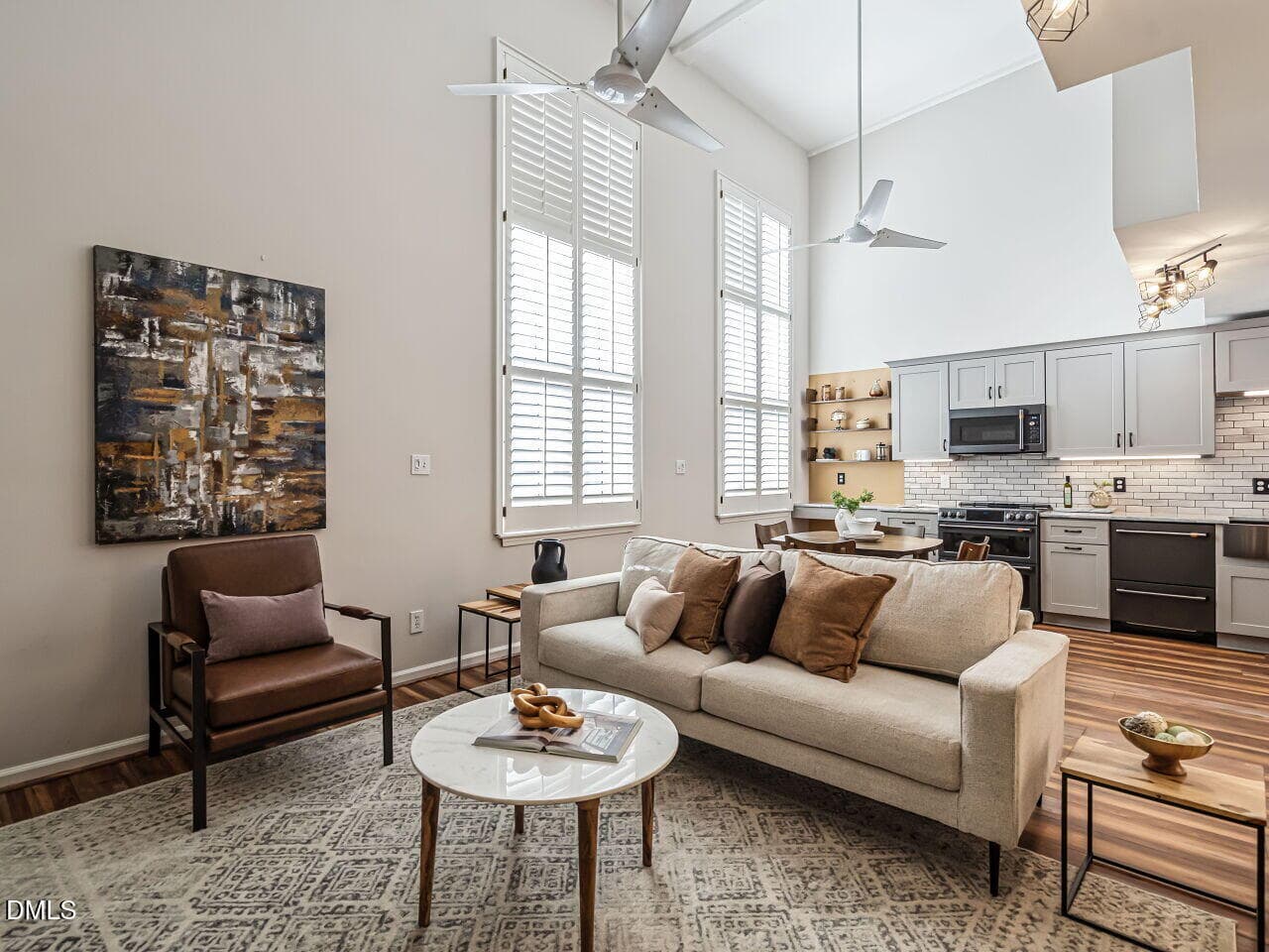 015-1280x960-living-room - 614 Capital Boulevard 222, Raleigh, NC 27603, Raleigh