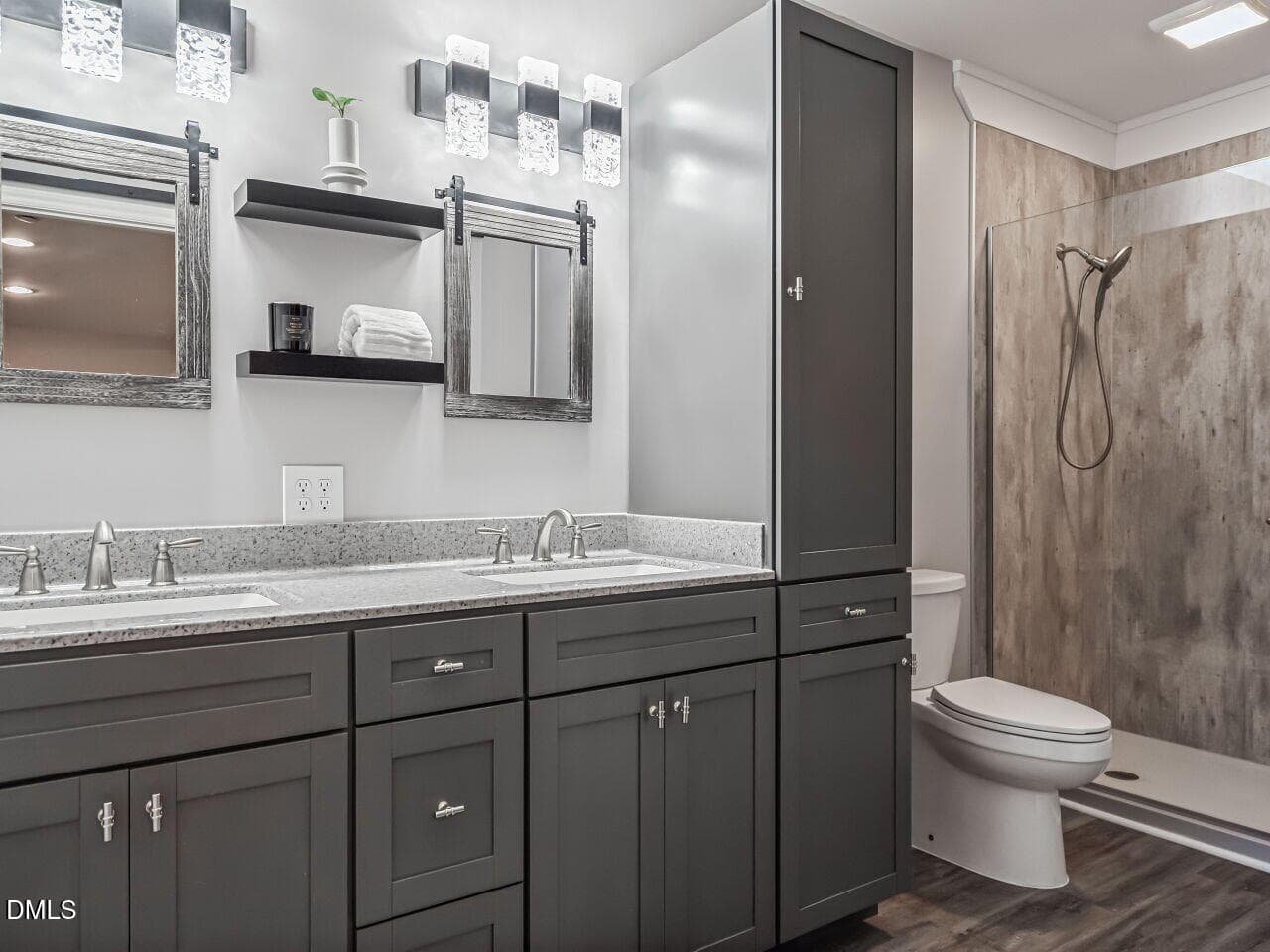 031-1280x960-primary-bathroom - 614 Capital Boulevard 222, Raleigh, NC 27603, Raleigh