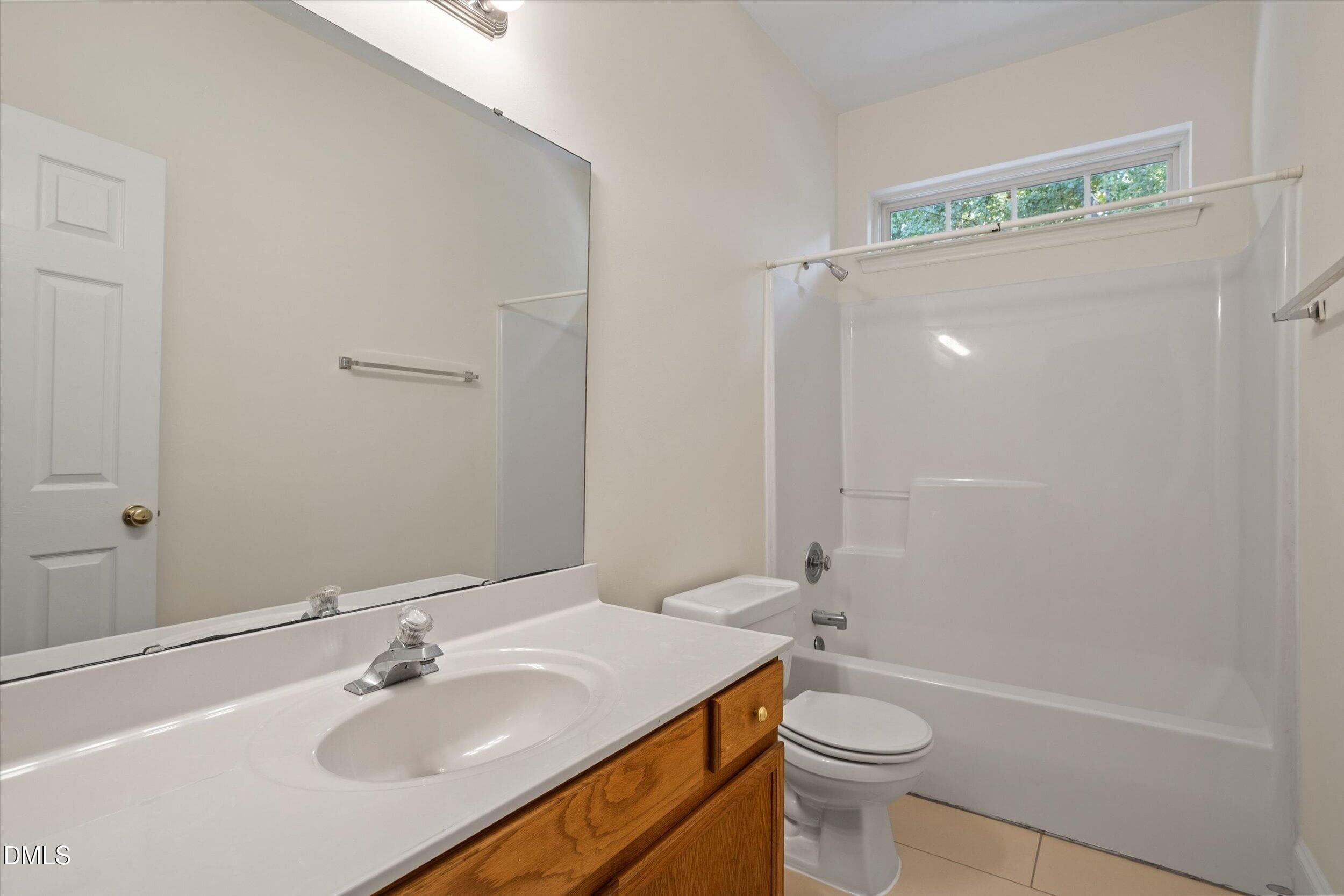 25-1004 Creek Haven Dr [3372511]_0905202 - 1004 Creek Haven Drive, Holly Springs, NC 27540, Holly Springs