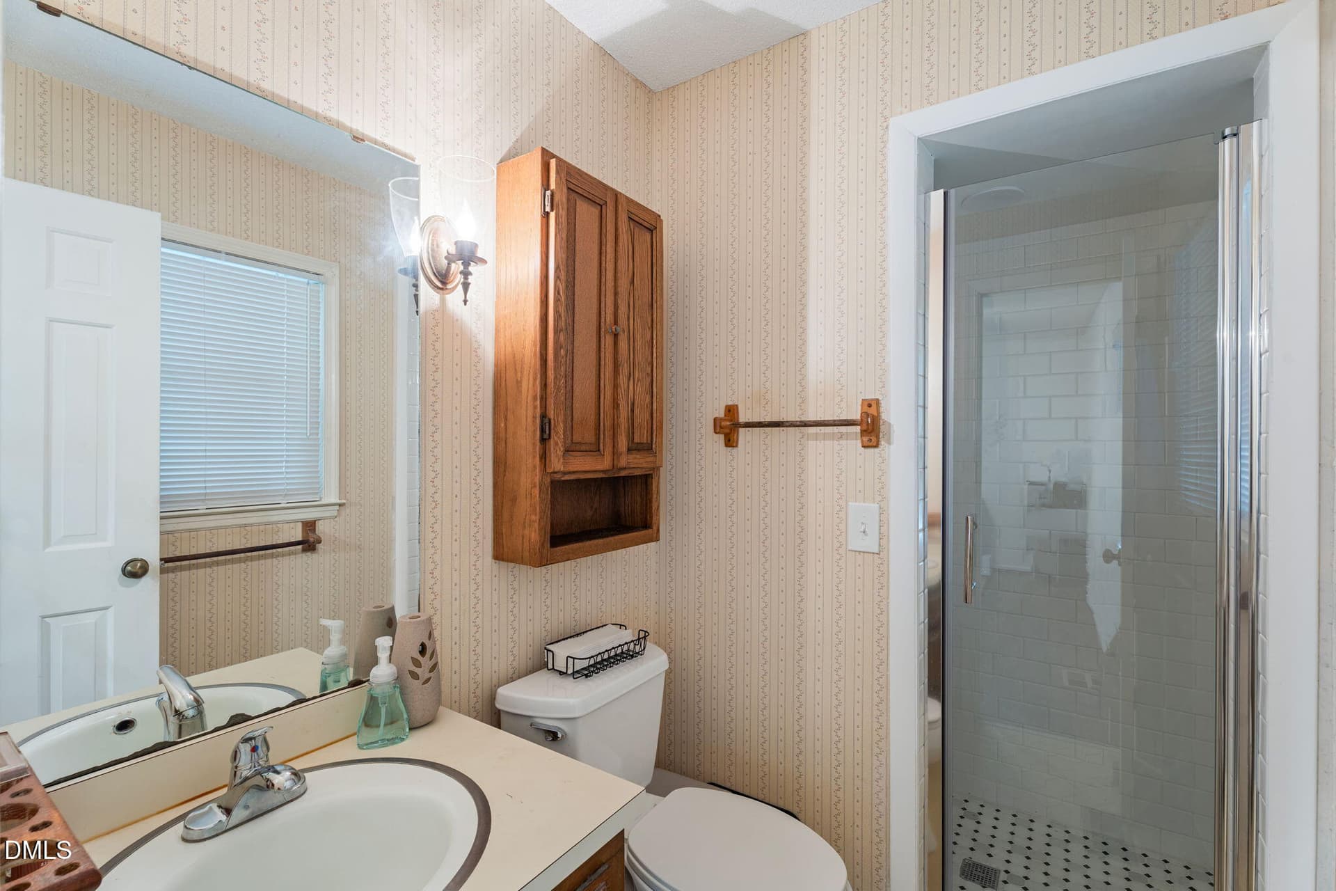 15-web-or-mls-DSC09375 - 301 November Street, Garner, NC 27529