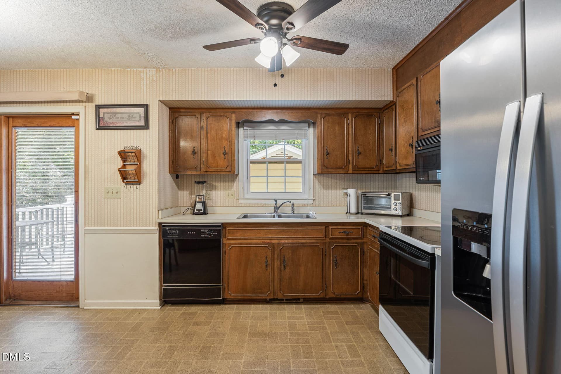 24-web-or-mls-DSC09440 - 301 November Street, Garner, NC 27529