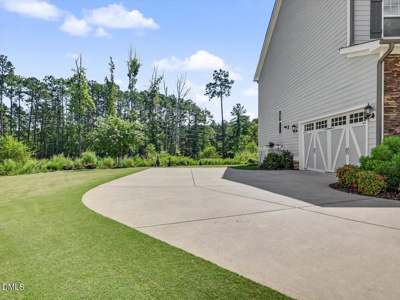 078-Driveway - 137 Treeline Court, Holly Springs, NC 27540, Holly Springs