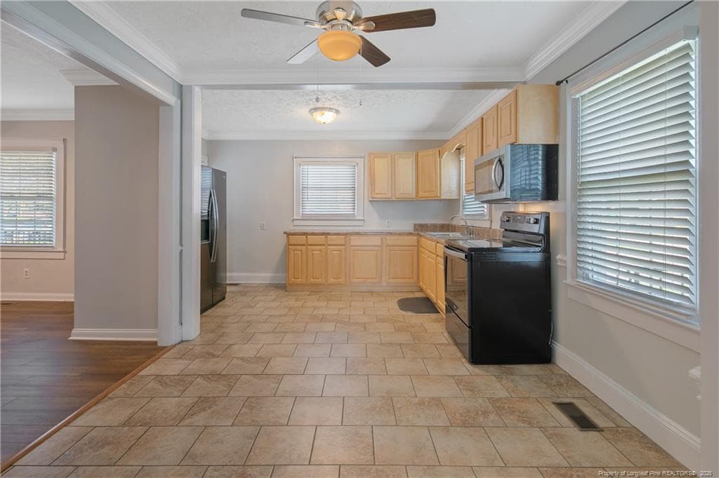 Photo 18 - 219 Marshall Road, Fayetteville, NC 28303, Fayetteville